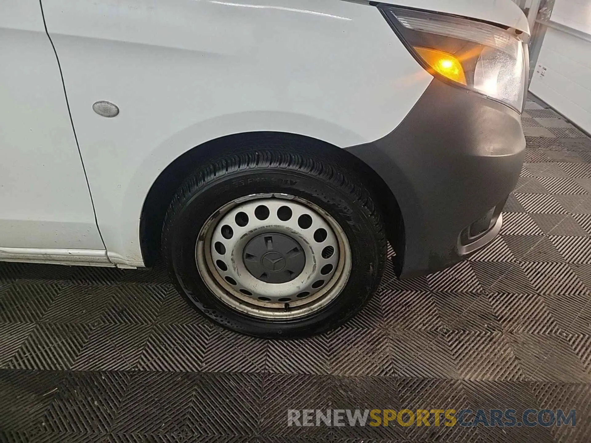 40 fotografías del automóvil dañado WD3PG3EA1L3645816 MERCEDES-BENZ METRIS 2020