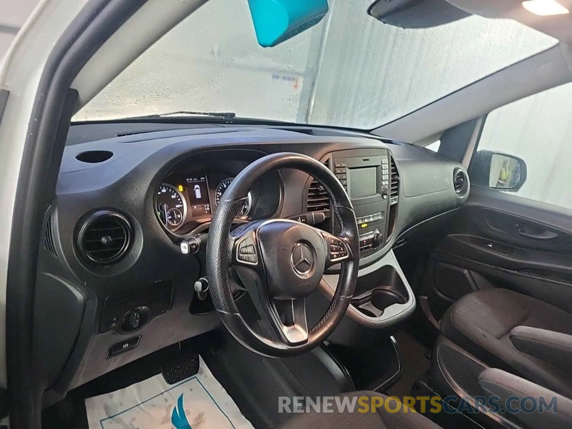 42 fotografías del automóvil dañado WD3PG3EA1L3645816 MERCEDES-BENZ METRIS 2020