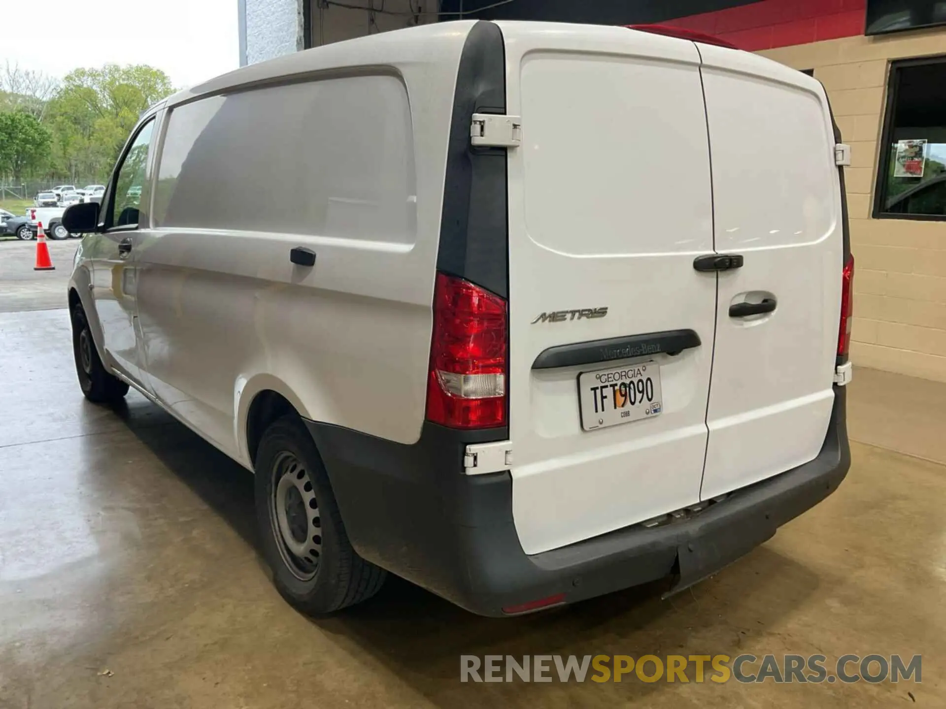 16 fotografías del automóvil dañado W1YV0BEY0M3905399 MERCEDES-BENZ METRIS 2021