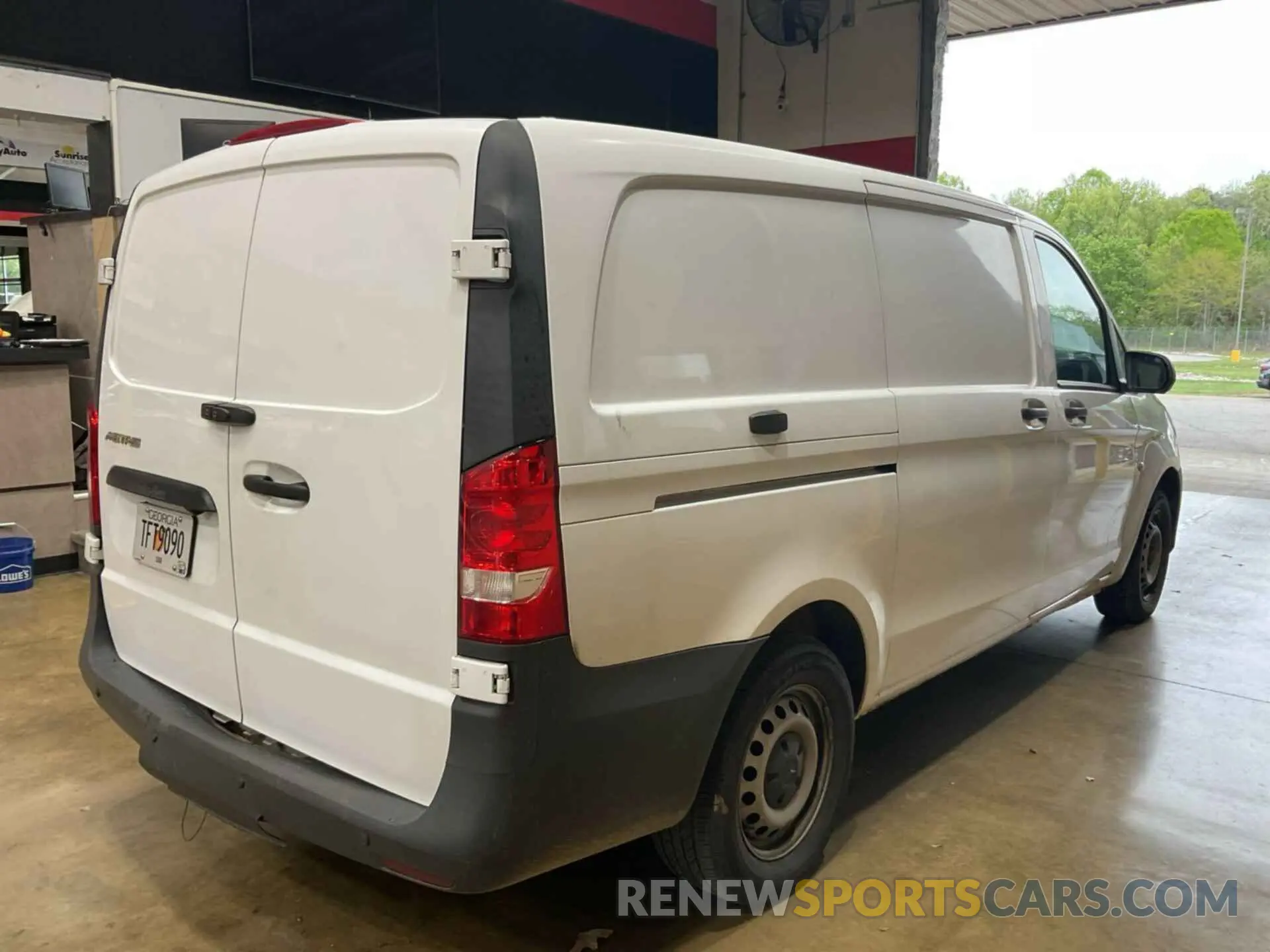 31 fotografías del automóvil dañado W1YV0BEY0M3905399 MERCEDES-BENZ METRIS 2021