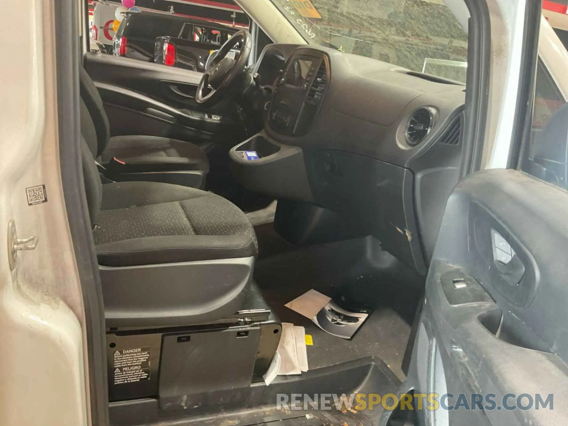 5 fotografías del automóvil dañado W1YV0BEY0M3905399 MERCEDES-BENZ METRIS 2021