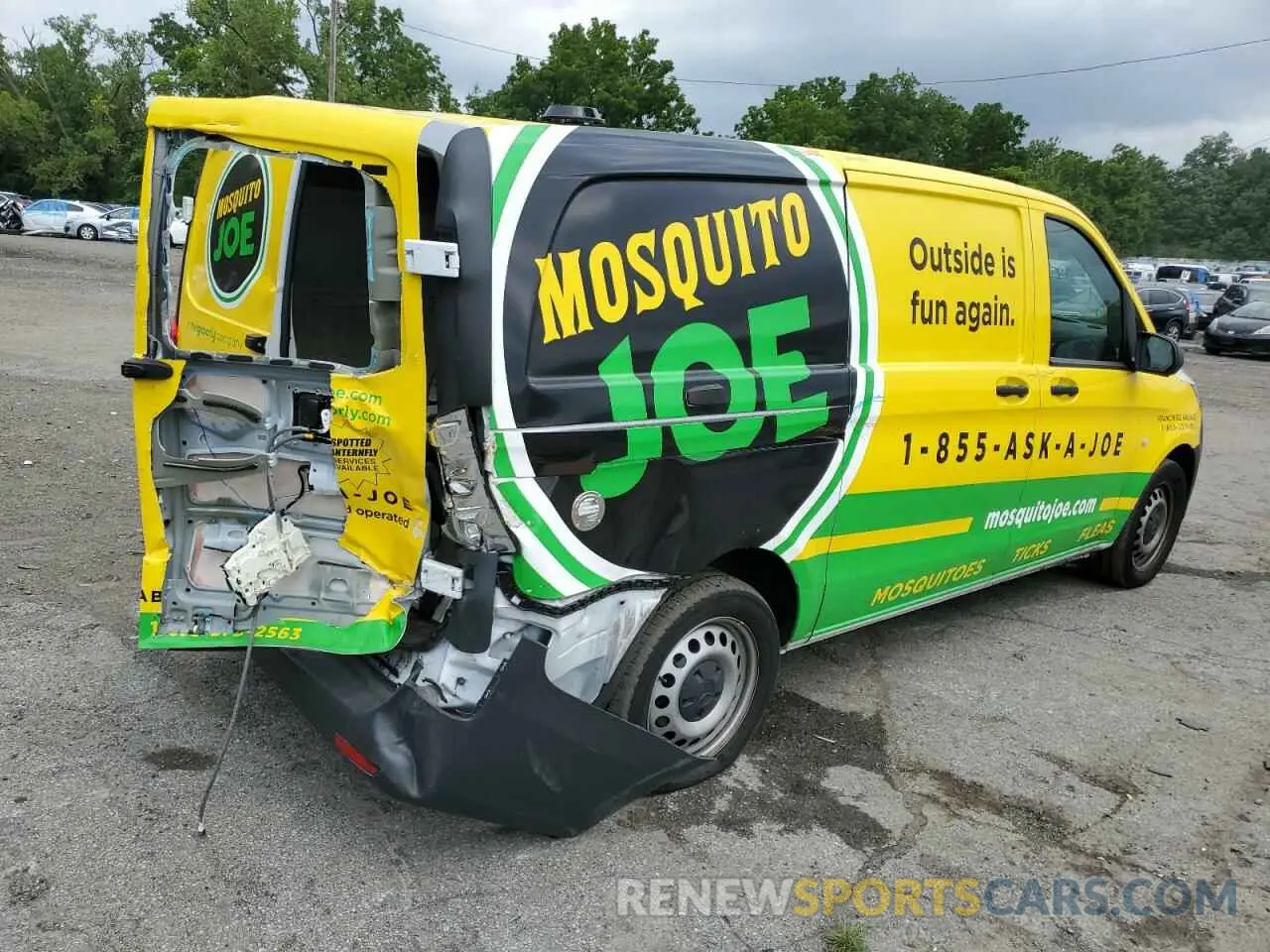 3 fotografías del automóvil dañado W1YV0BEY4M3838712 MERCEDES-BENZ METRIS 2021
