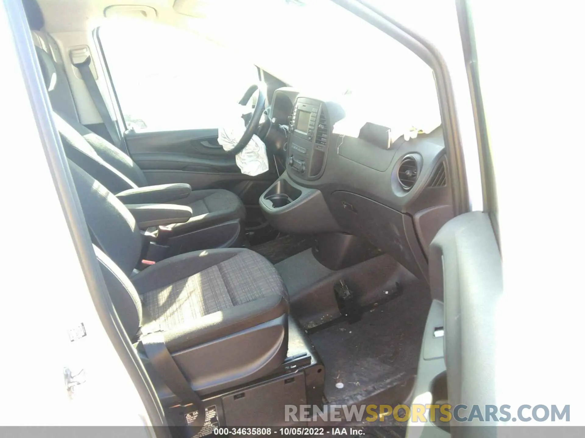 5 fotografías del automóvil dañado W1YV0BEY5L3740464 MERCEDES-BENZ METRIS CARGO VAN 2020