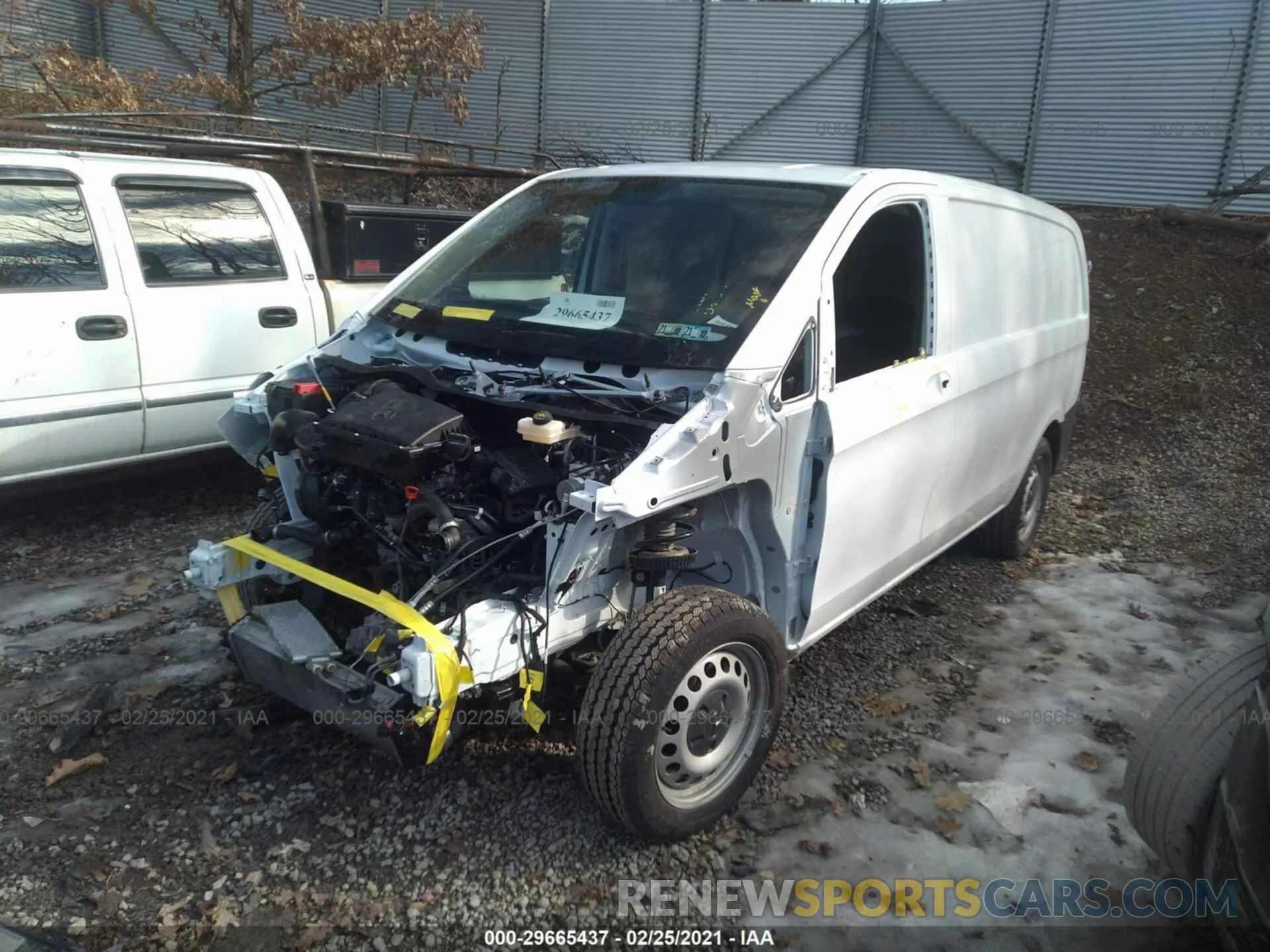 2 fotografías del automóvil dañado W1YV0BEYXL3764758 MERCEDES-BENZ METRIS CARGO VAN 2020