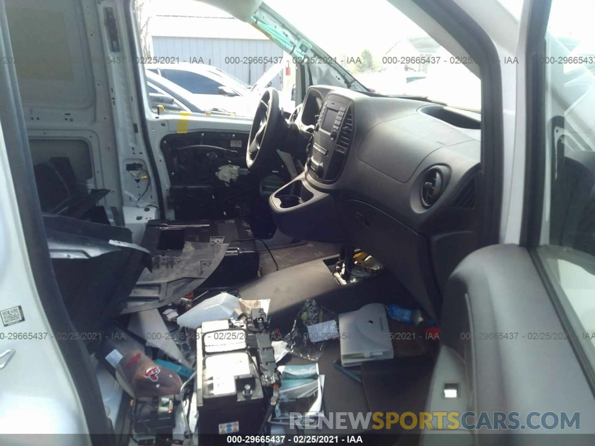 5 fotografías del automóvil dañado W1YV0BEYXL3764758 MERCEDES-BENZ METRIS CARGO VAN 2020