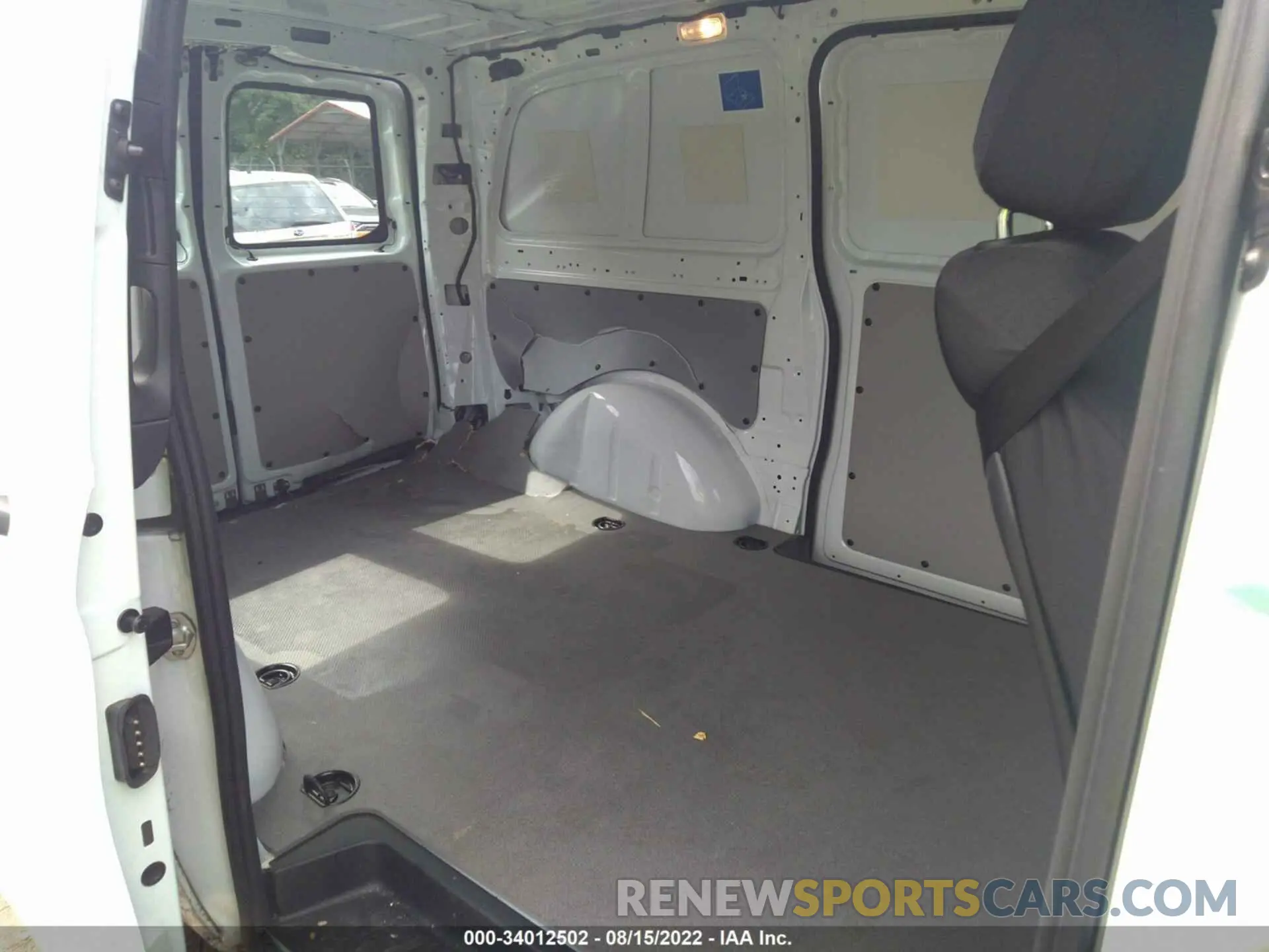 8 fotografías del automóvil dañado WD3PG2EA5L3648759 MERCEDES-BENZ METRIS CARGO VAN 2020
