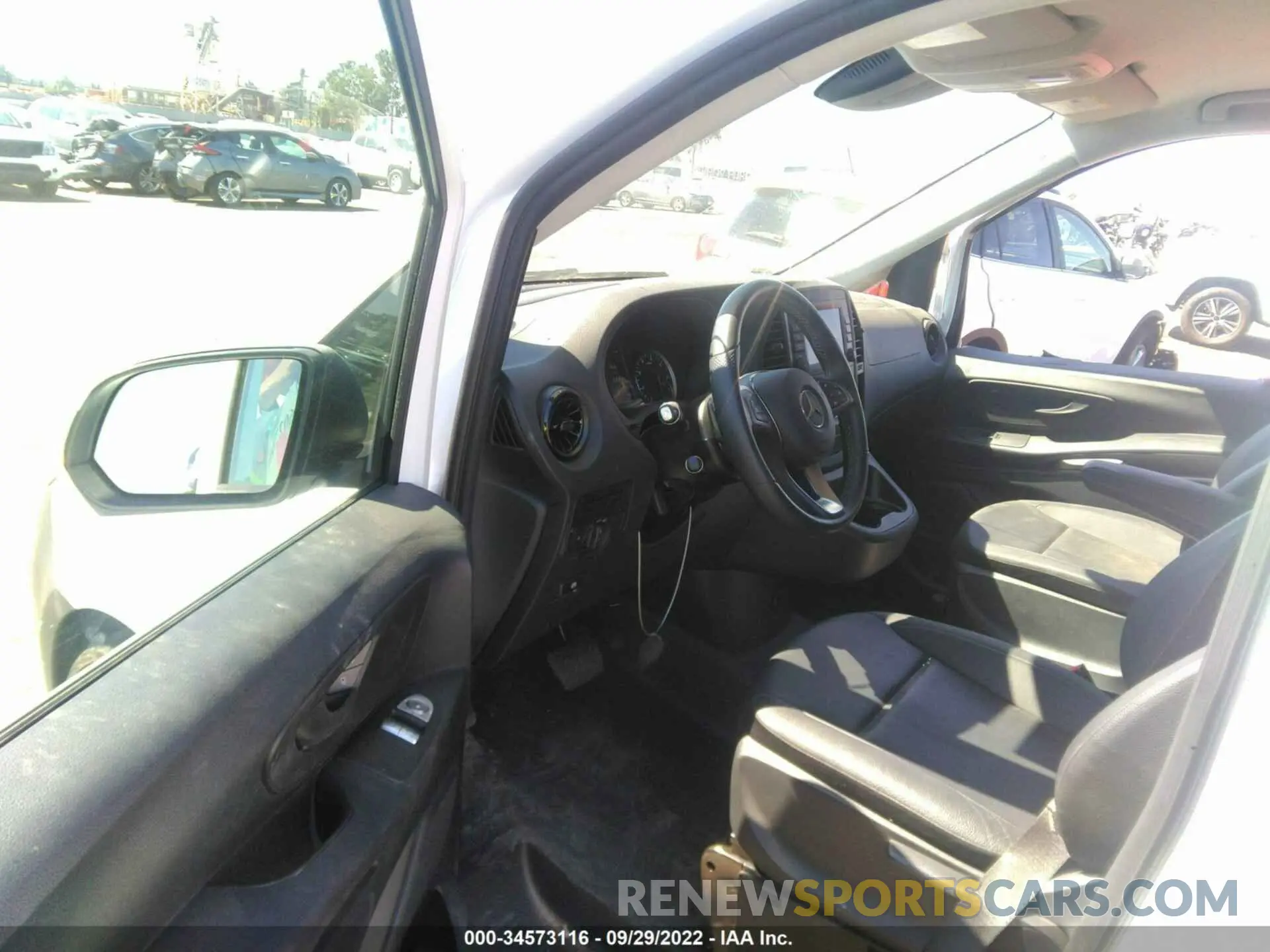 5 fotografías del automóvil dañado W1YV0CEY3M3874879 MERCEDES-BENZ METRIS CARGO VAN 2021