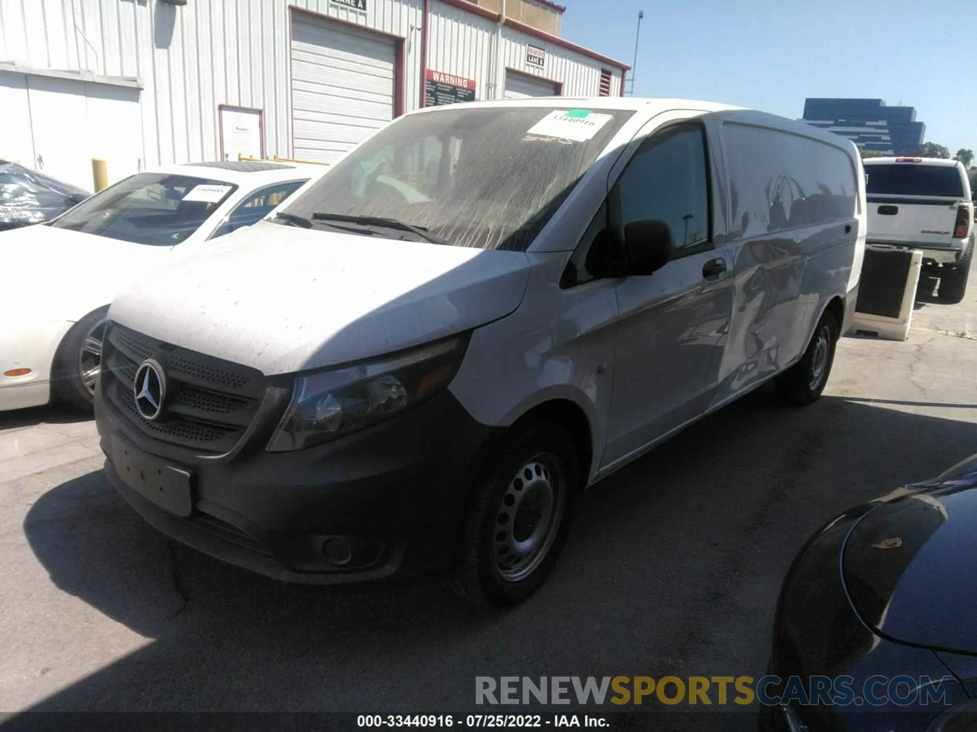2 fotografías del automóvil dañado W1YV0CEY4M3865494 MERCEDES-BENZ METRIS CARGO VAN 2021