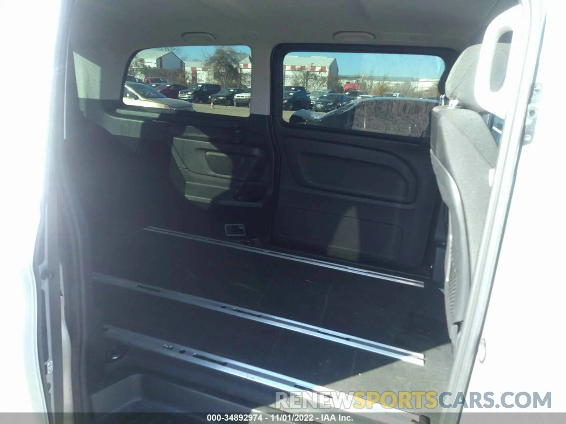 8 fotografías del automóvil dañado WD4PG2EE4K3537763 MERCEDES-BENZ METRIS PASSENGER VAN 2019