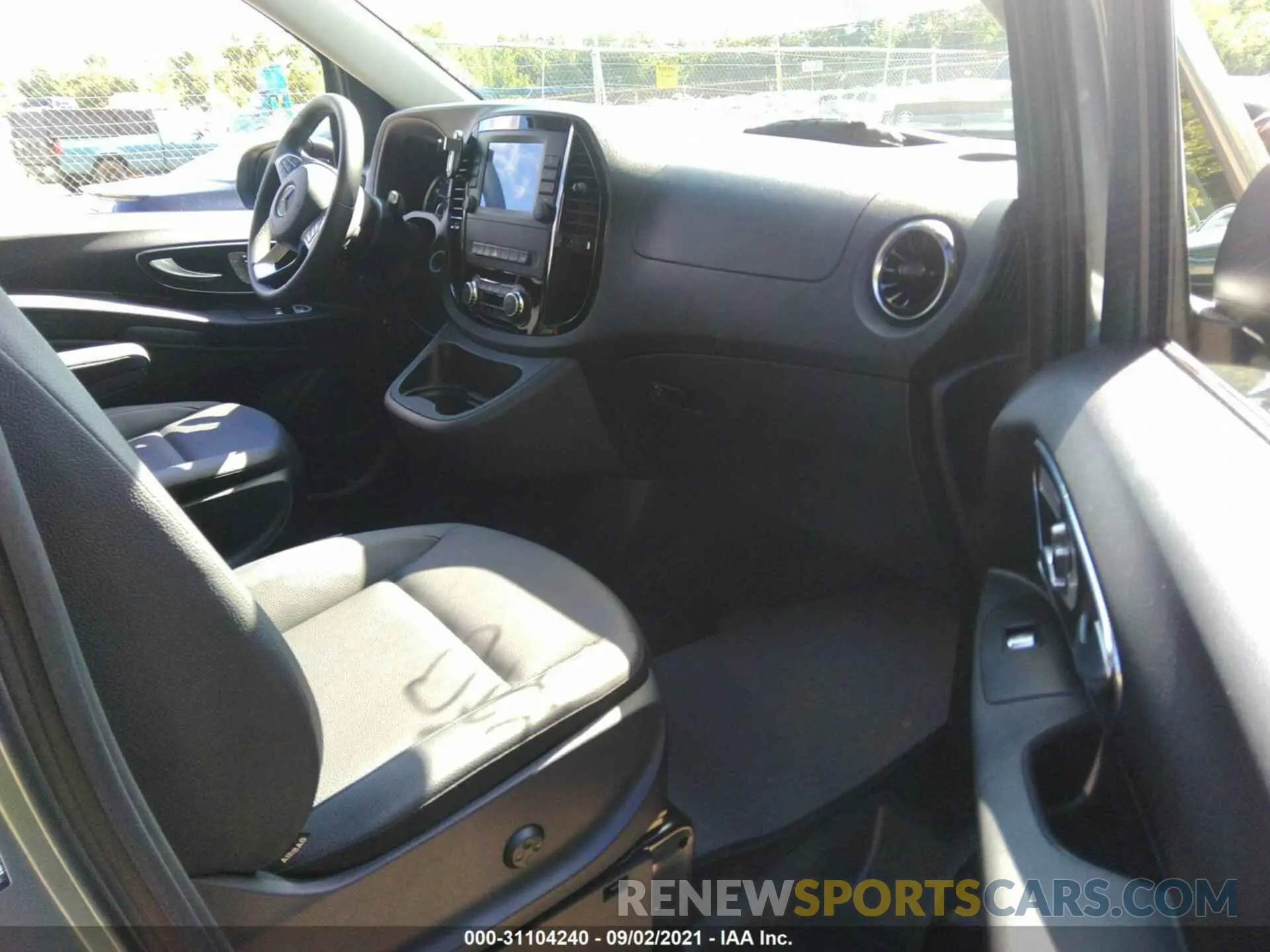5 fotografías del automóvil dañado W1WV0FEY3M3830679 MERCEDES-BENZ METRIS PASSENGER VAN 2021