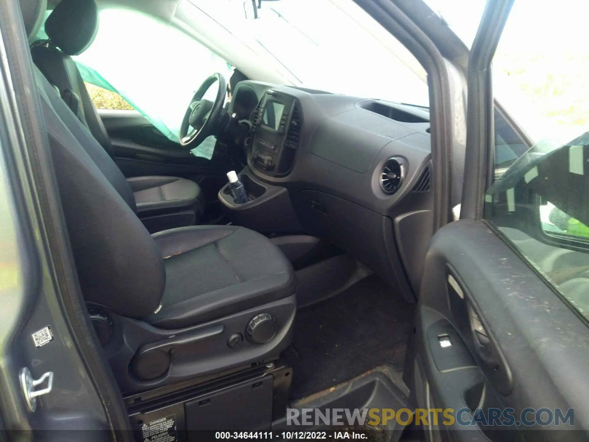 5 fotografías del automóvil dañado W1XV0FEYXM3826690 MERCEDES-BENZ METRIS PASSENGER VAN 2021