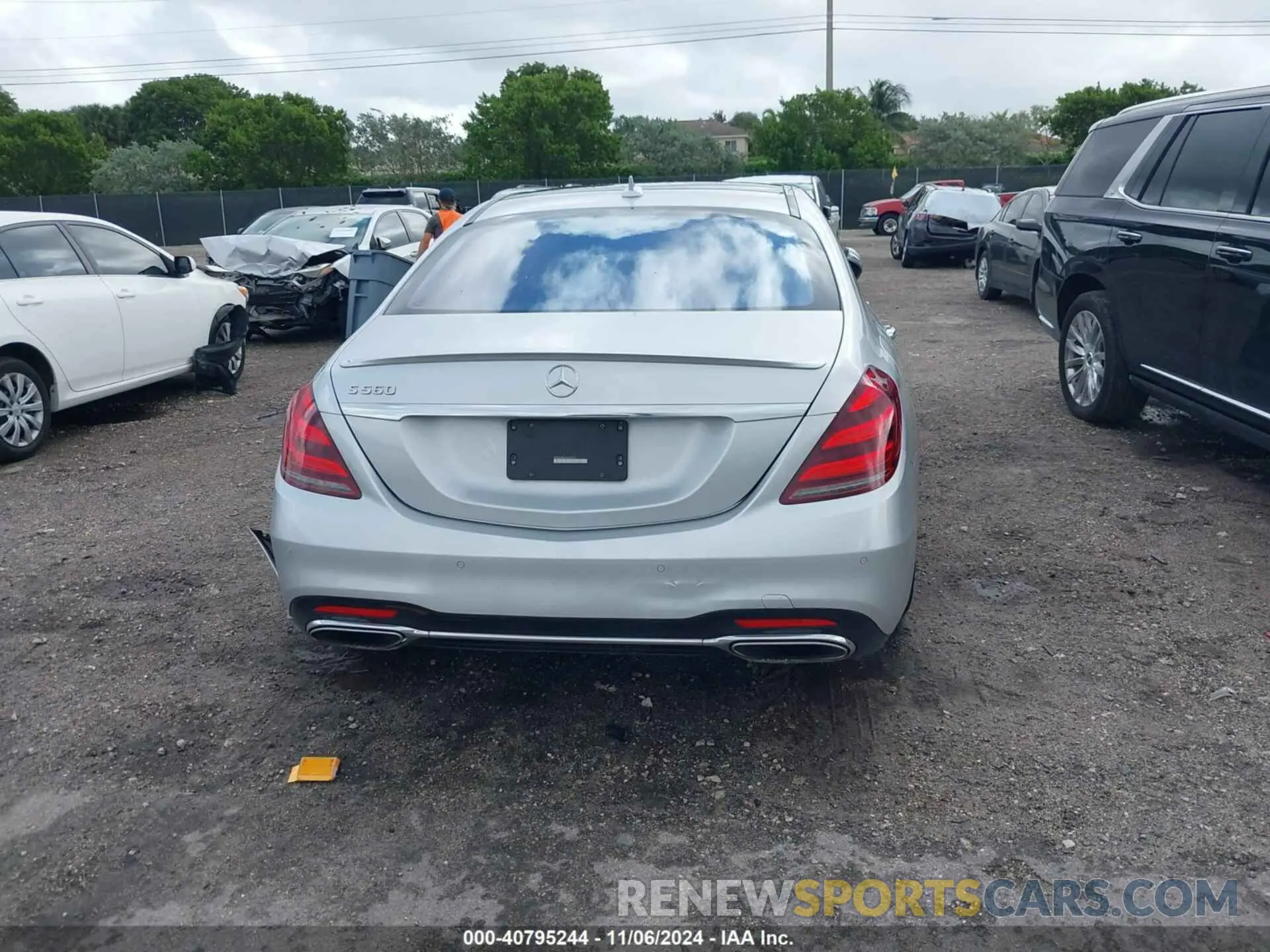 17 fotografías del automóvil dañado WDDUG8DB4LA524151 MERCEDES-BENZ S 2020
