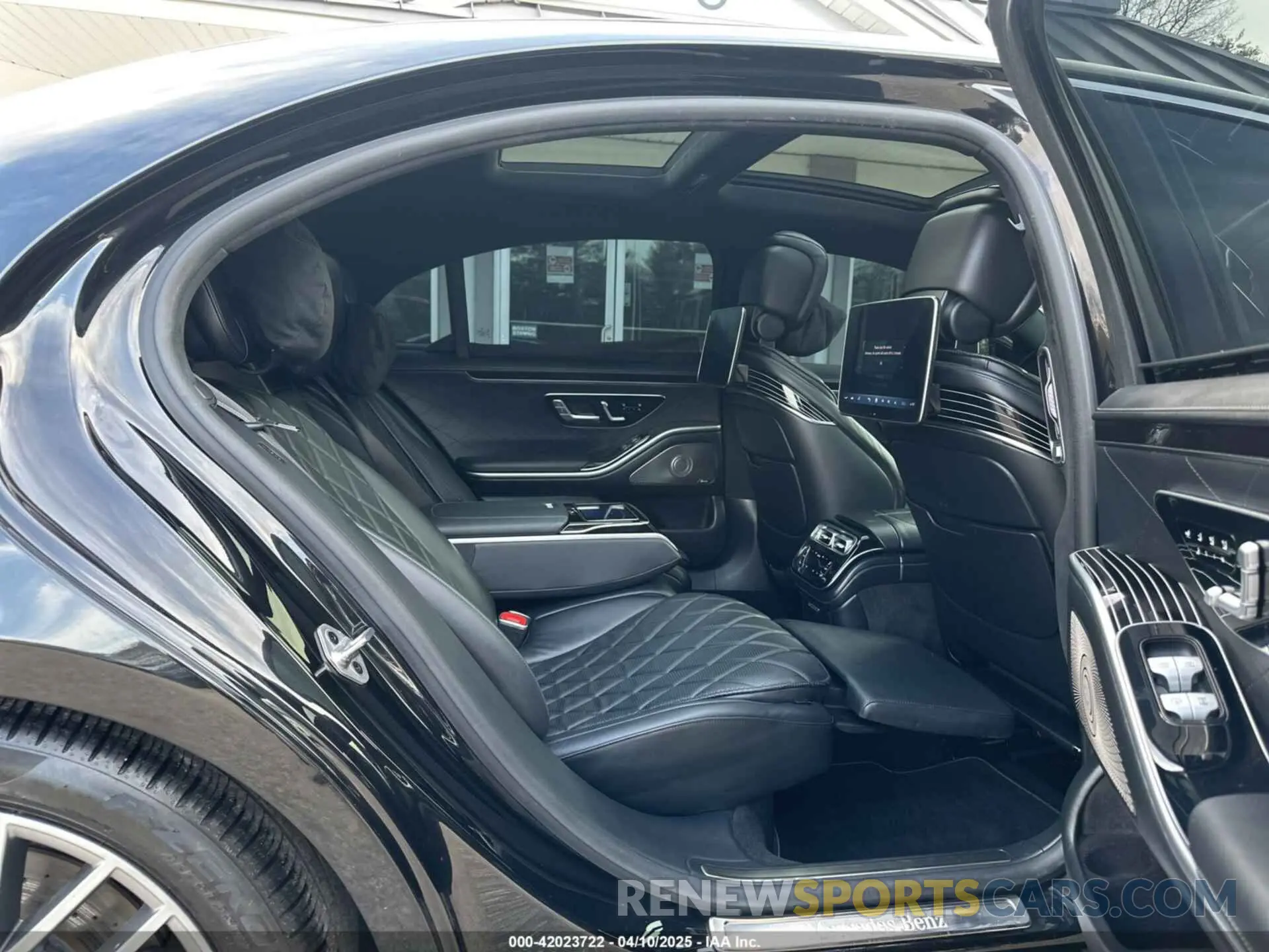 8 fotografías del automóvil dañado W1K6G7GBXMA045832 MERCEDES-BENZ S 2021