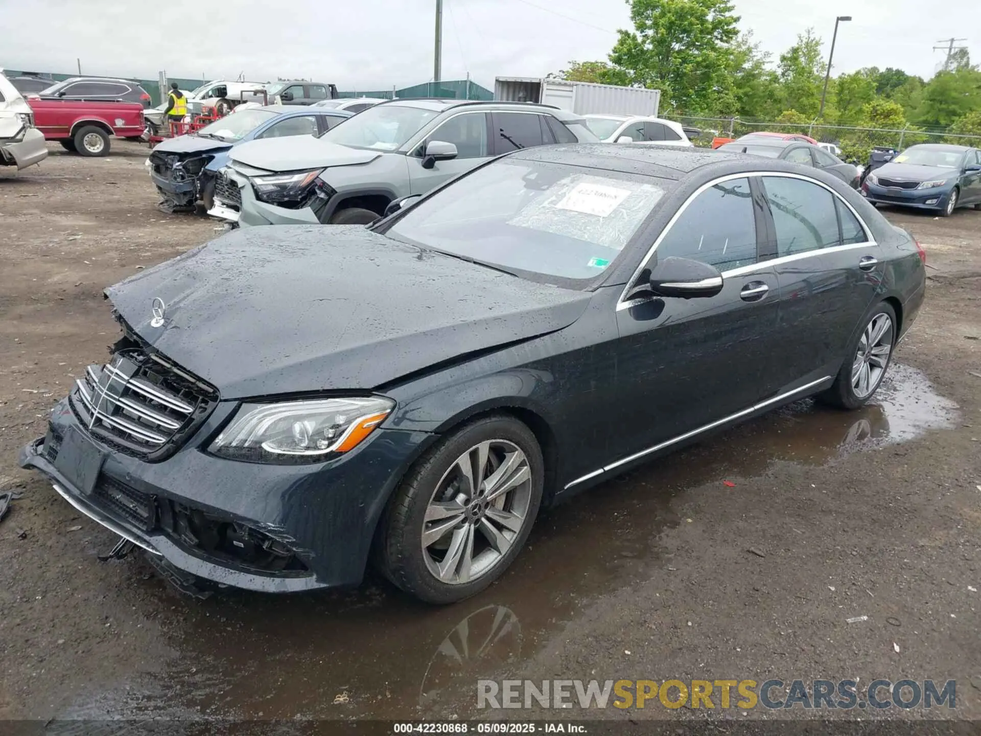 2 fotografías del automóvil dañado WDDUG6EB5KA463880 MERCEDES-BENZ S 450 2019