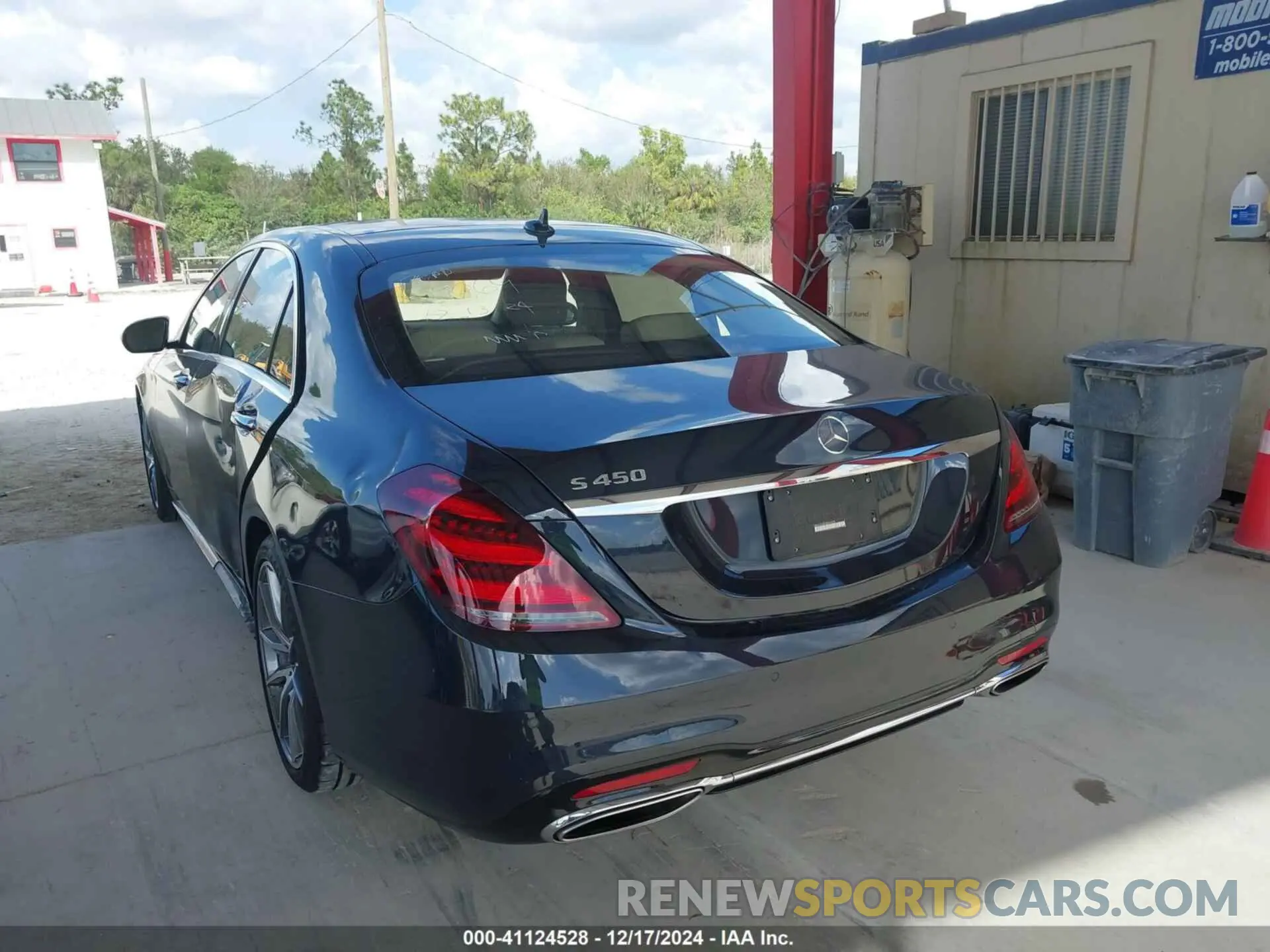 3 fotografías del automóvil dañado WDDUG6GB1KA453375 MERCEDES-BENZ S 450 2019