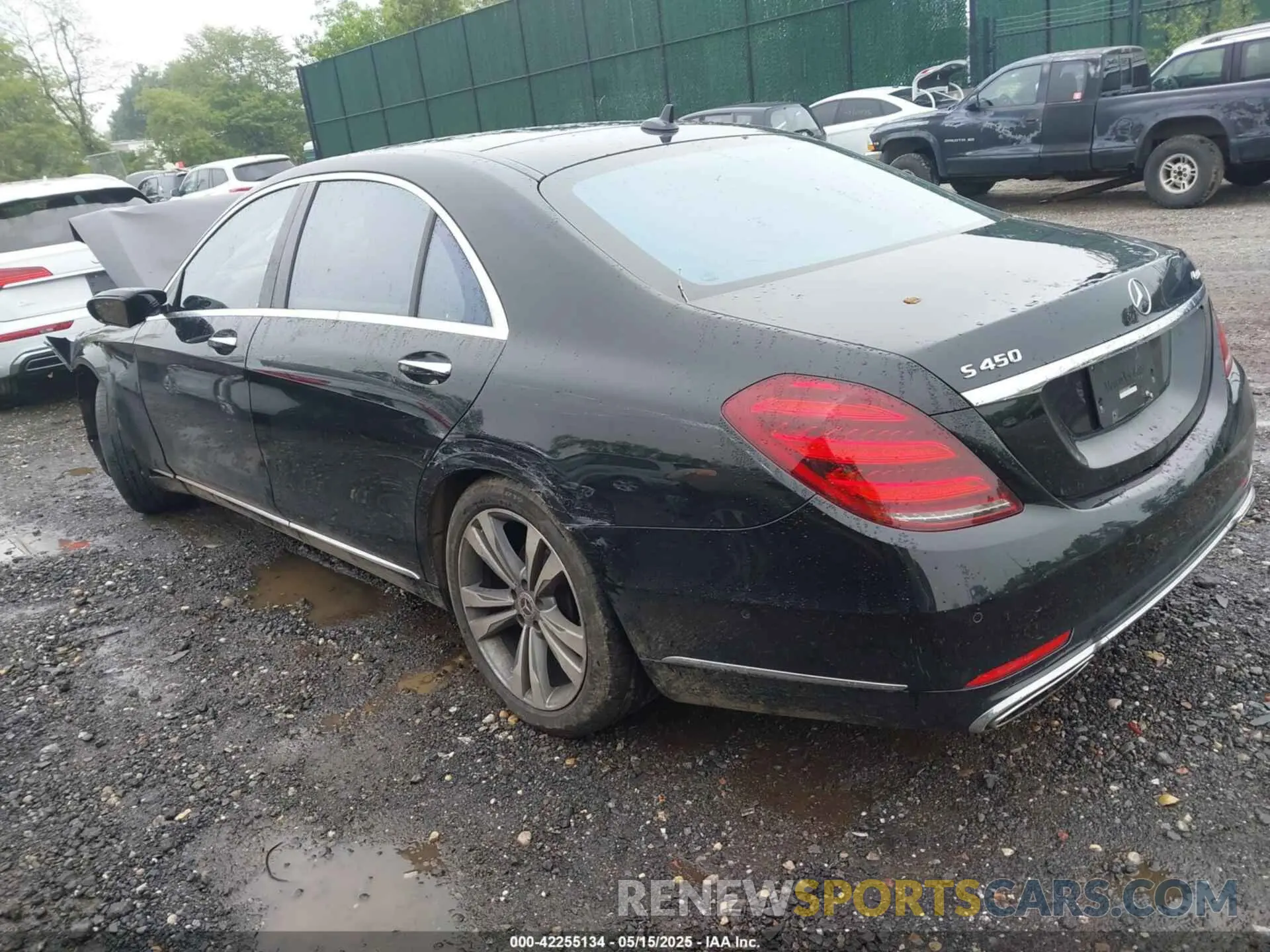 3 fotografías del automóvil dañado W1KUG6EBXLA528661 MERCEDES-BENZ S 450 2020