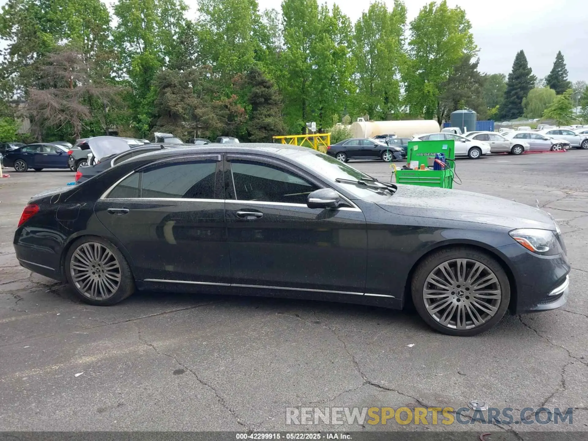 13 fotografías del automóvil dañado WDDUG6EB2LA516567 MERCEDES-BENZ S 450 2020