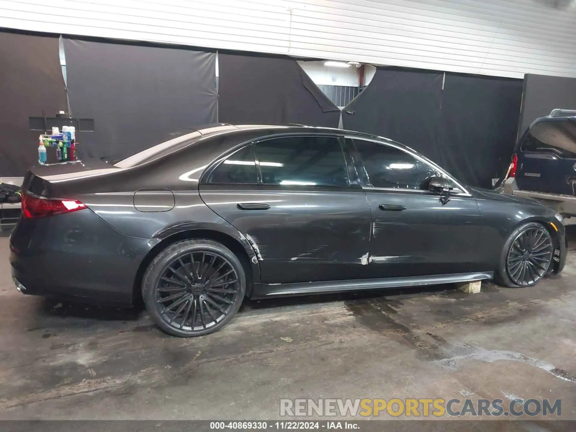 13 fotografías del automóvil dañado W1K6G6DB3NA071592 MERCEDES-BENZ S 500 2022