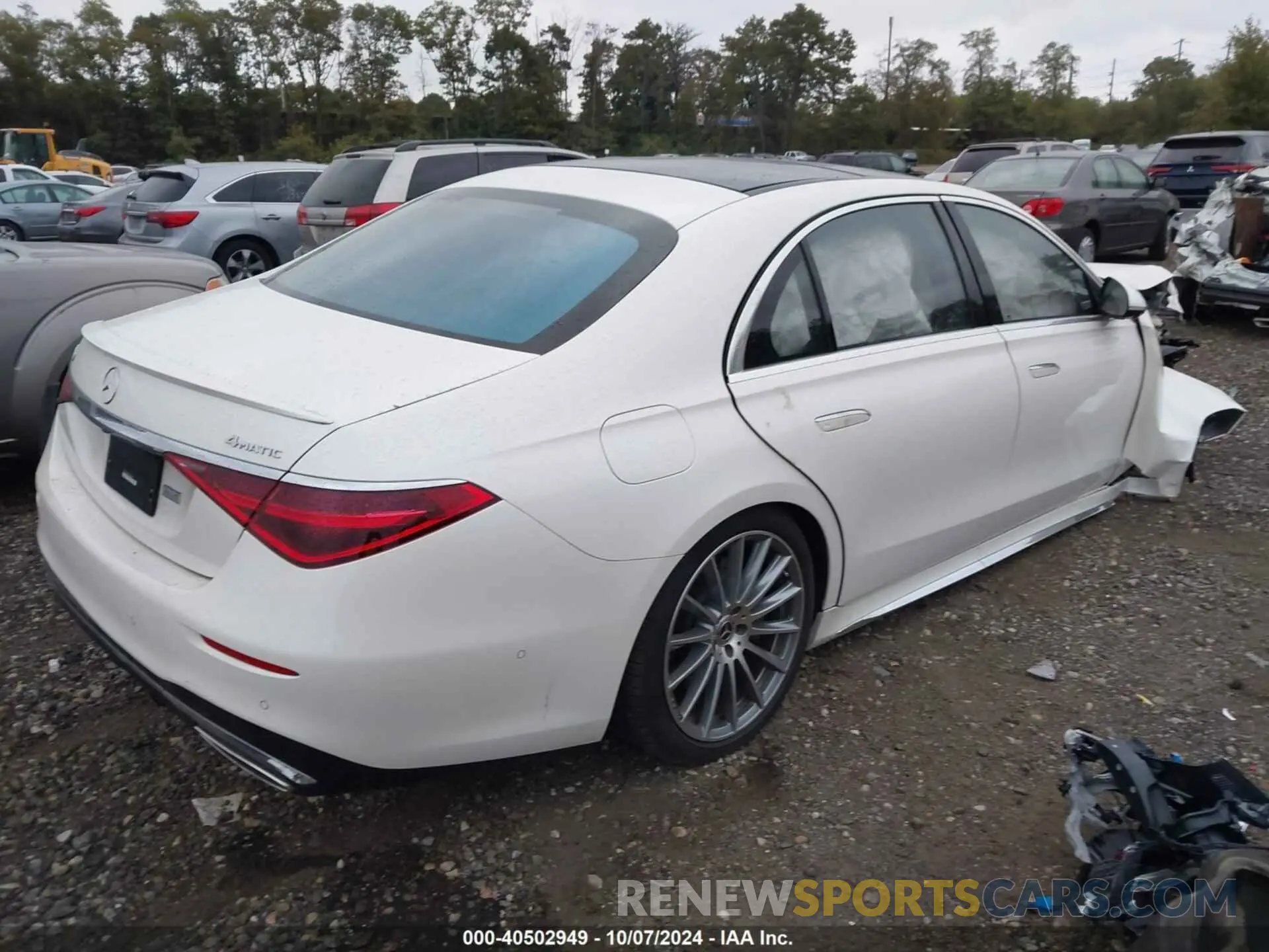 4 fotografías del automóvil dañado W1K6G6DB1PA209925 MERCEDES-BENZ S 500 2023
