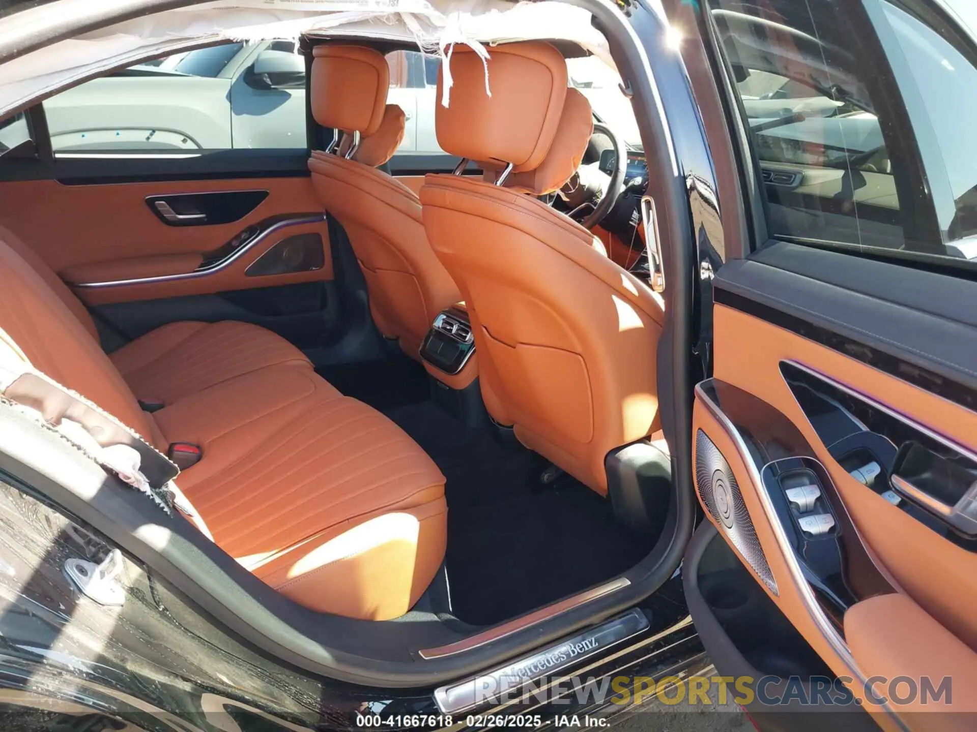 8 fotografías del automóvil dañado W1K6G6DB5PA171535 MERCEDES-BENZ S 500 2023