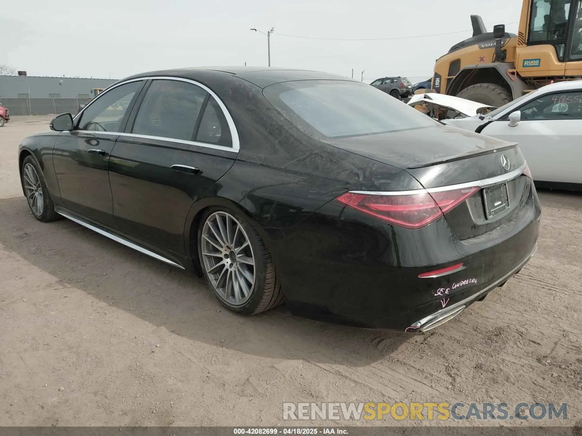 3 fotografías del automóvil dañado W1K6G6DB5PA172216 MERCEDES-BENZ S 500 2023