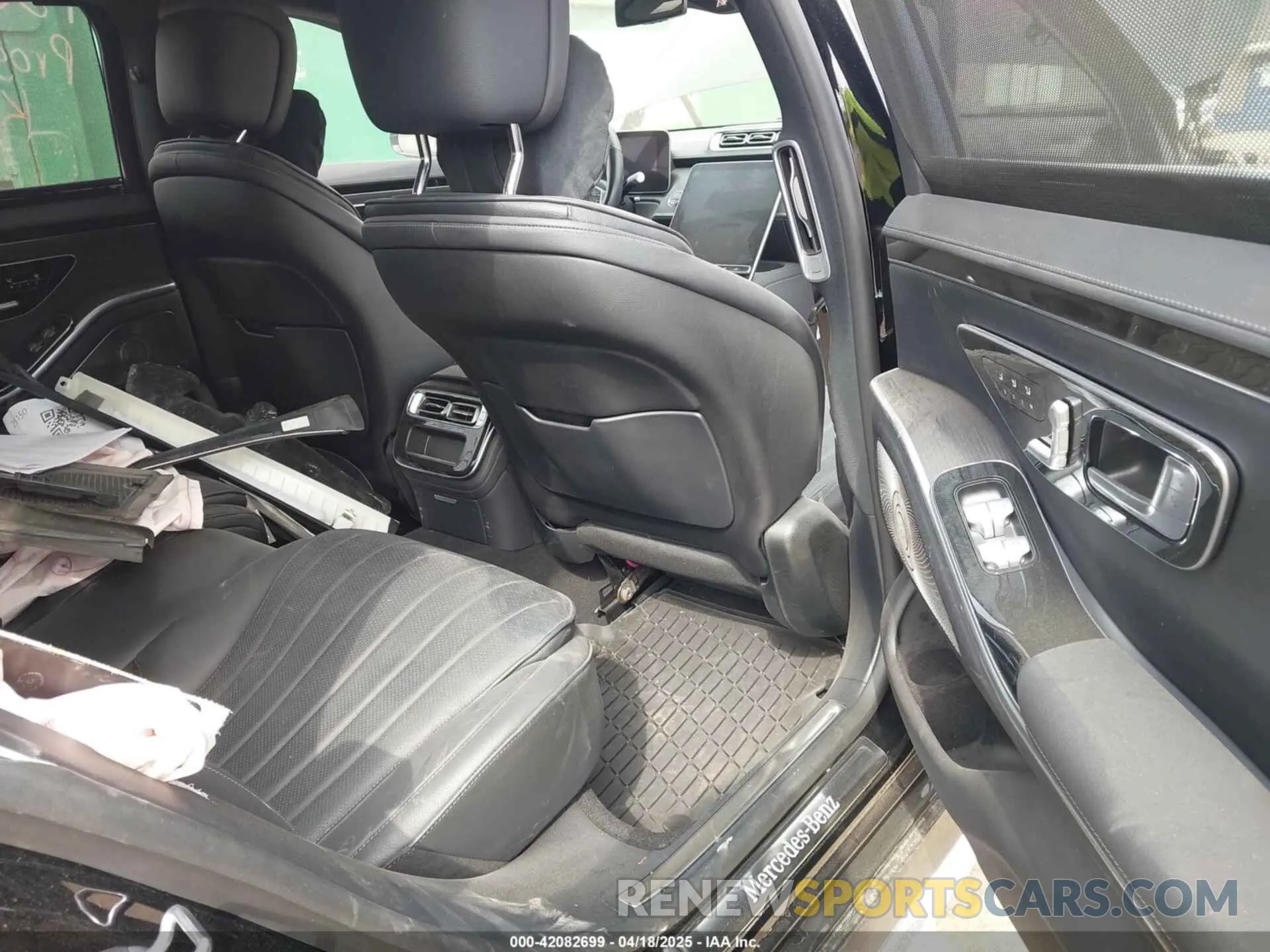 8 fotografías del automóvil dañado W1K6G6DB5PA172216 MERCEDES-BENZ S 500 2023