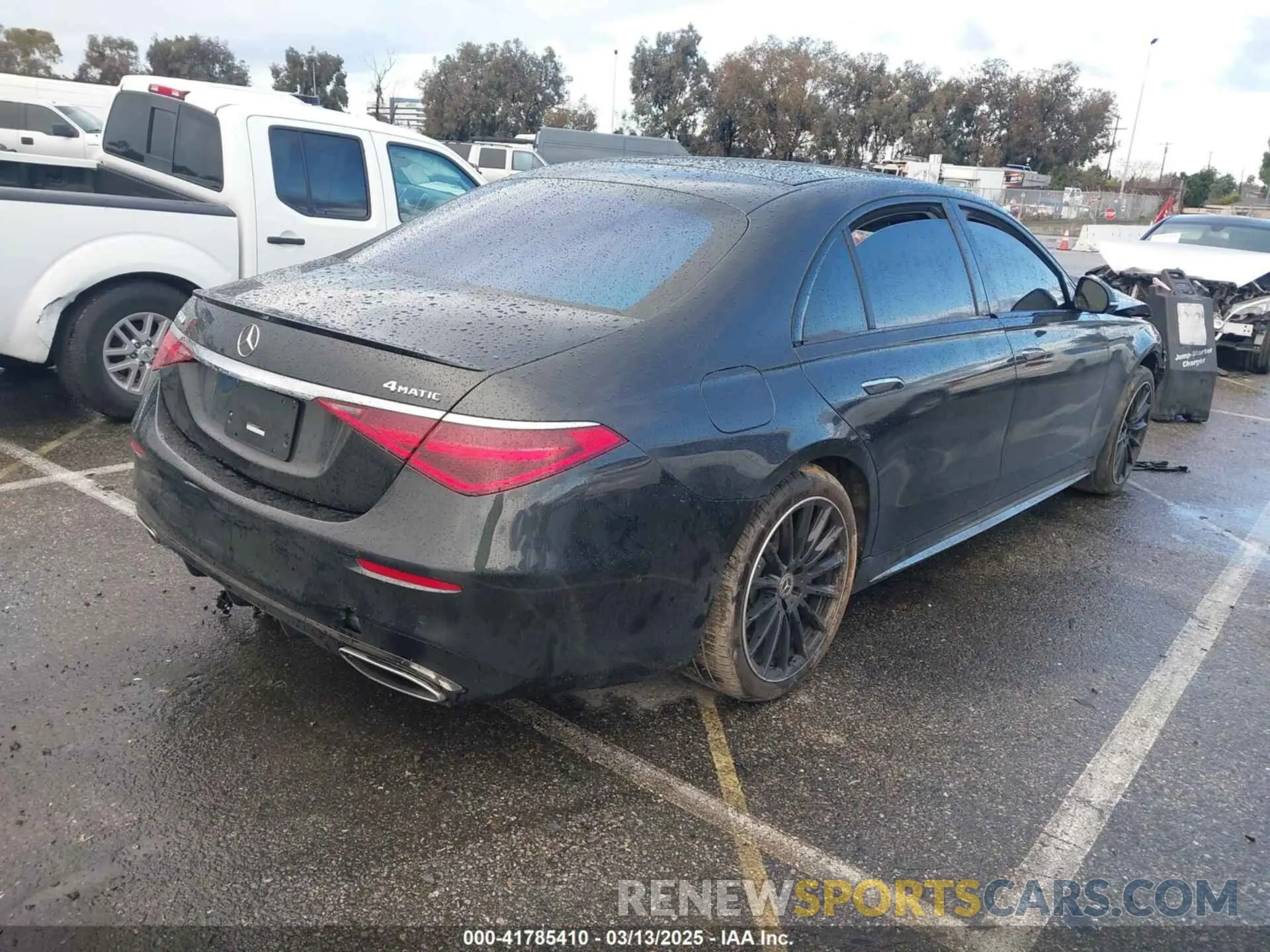 4 fotografías del automóvil dañado W1K6G6DB8PA216371 MERCEDES-BENZ S 500 2023