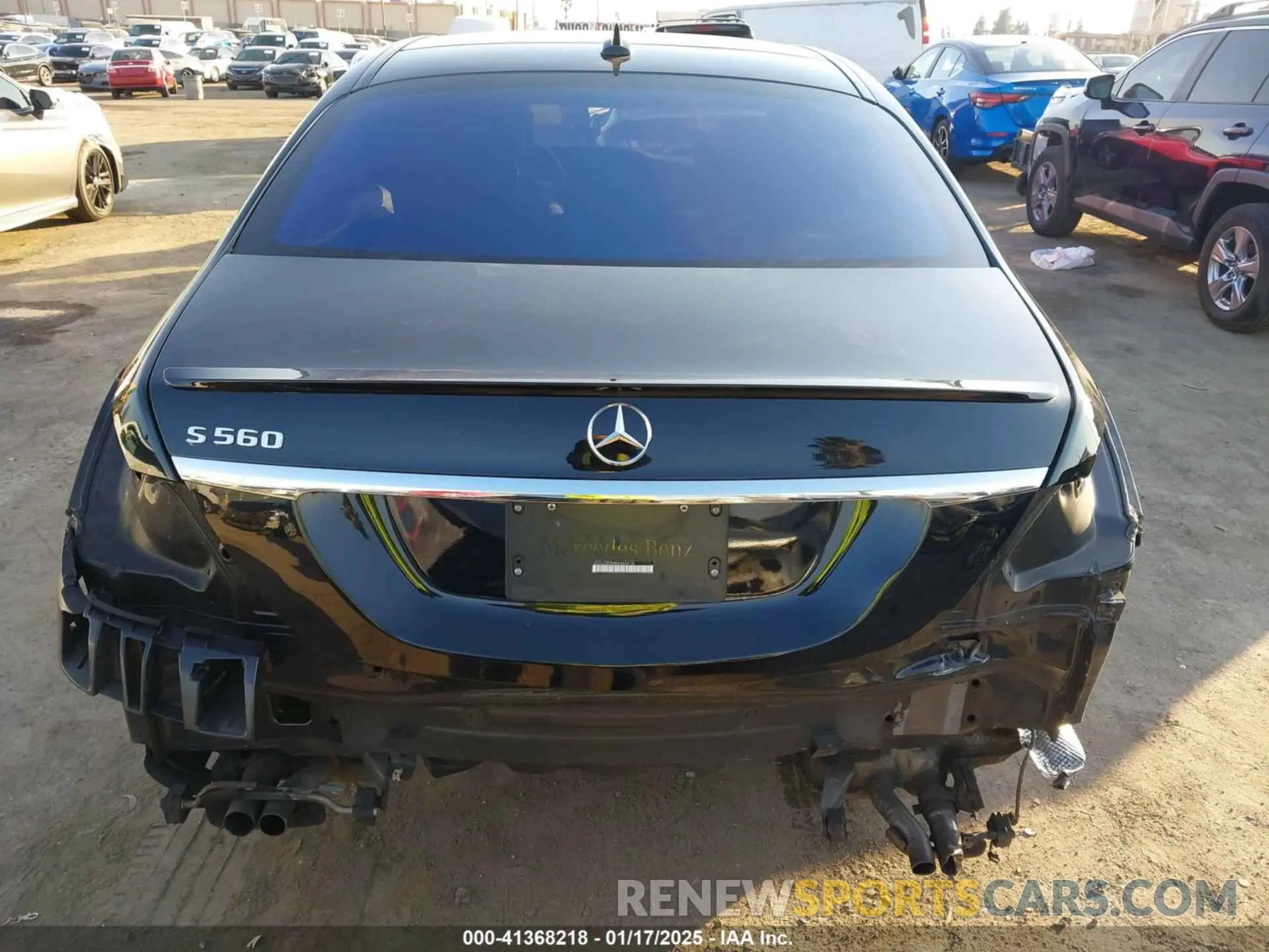 17 fotografías del automóvil dañado WDDUG8DB4KA442614 MERCEDES-BENZ S 560 2019