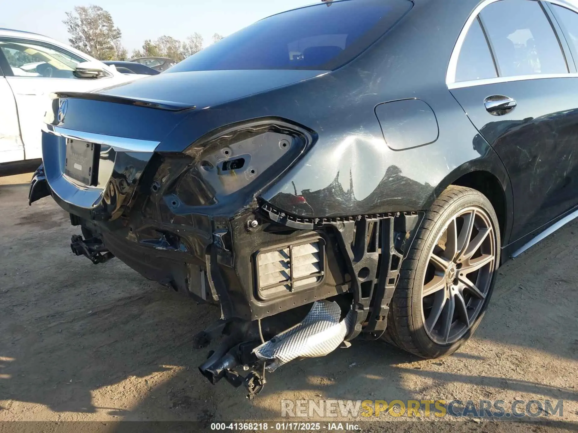 6 fotografías del automóvil dañado WDDUG8DB4KA442614 MERCEDES-BENZ S 560 2019
