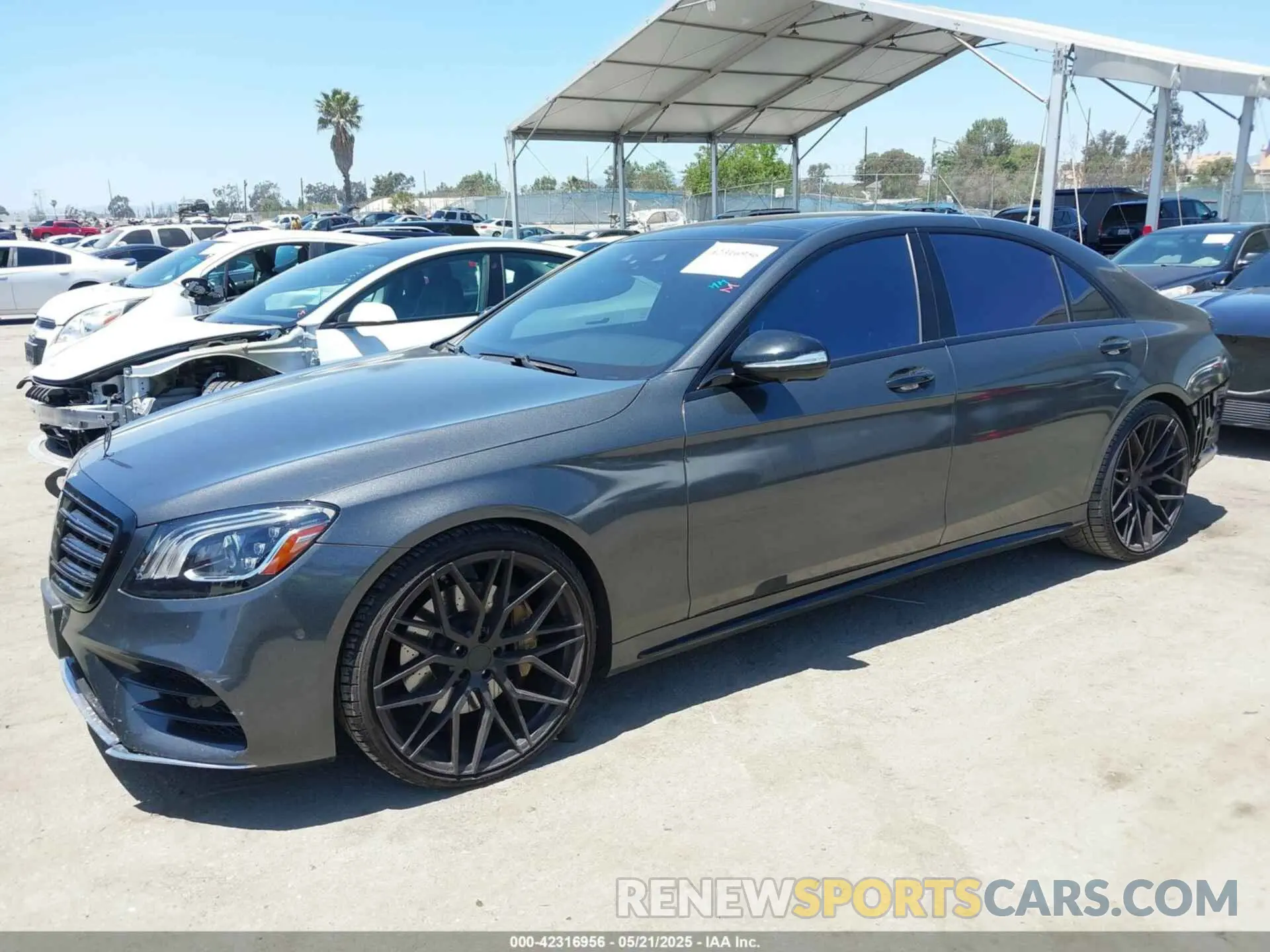 15 fotografías del automóvil dañado WDDUG8DB6KA480426 MERCEDES-BENZ S 560 2019