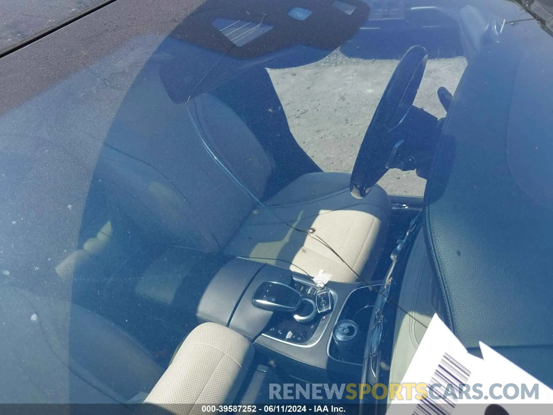 18 fotografías del automóvil dañado WDDUG8DB9KA476354 MERCEDES-BENZ S 560 2019