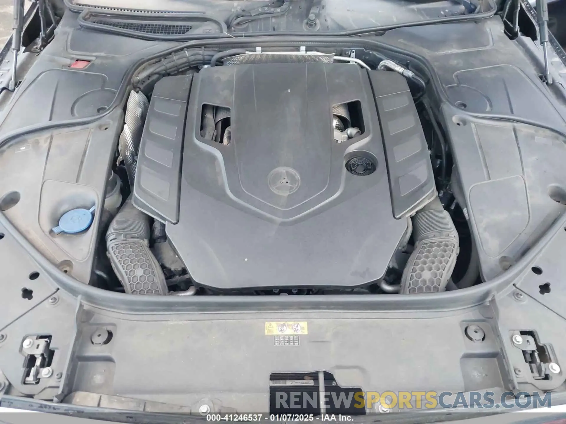 10 fotografías del automóvil dañado WDDUG8DBXKA436865 MERCEDES-BENZ S 560 2019