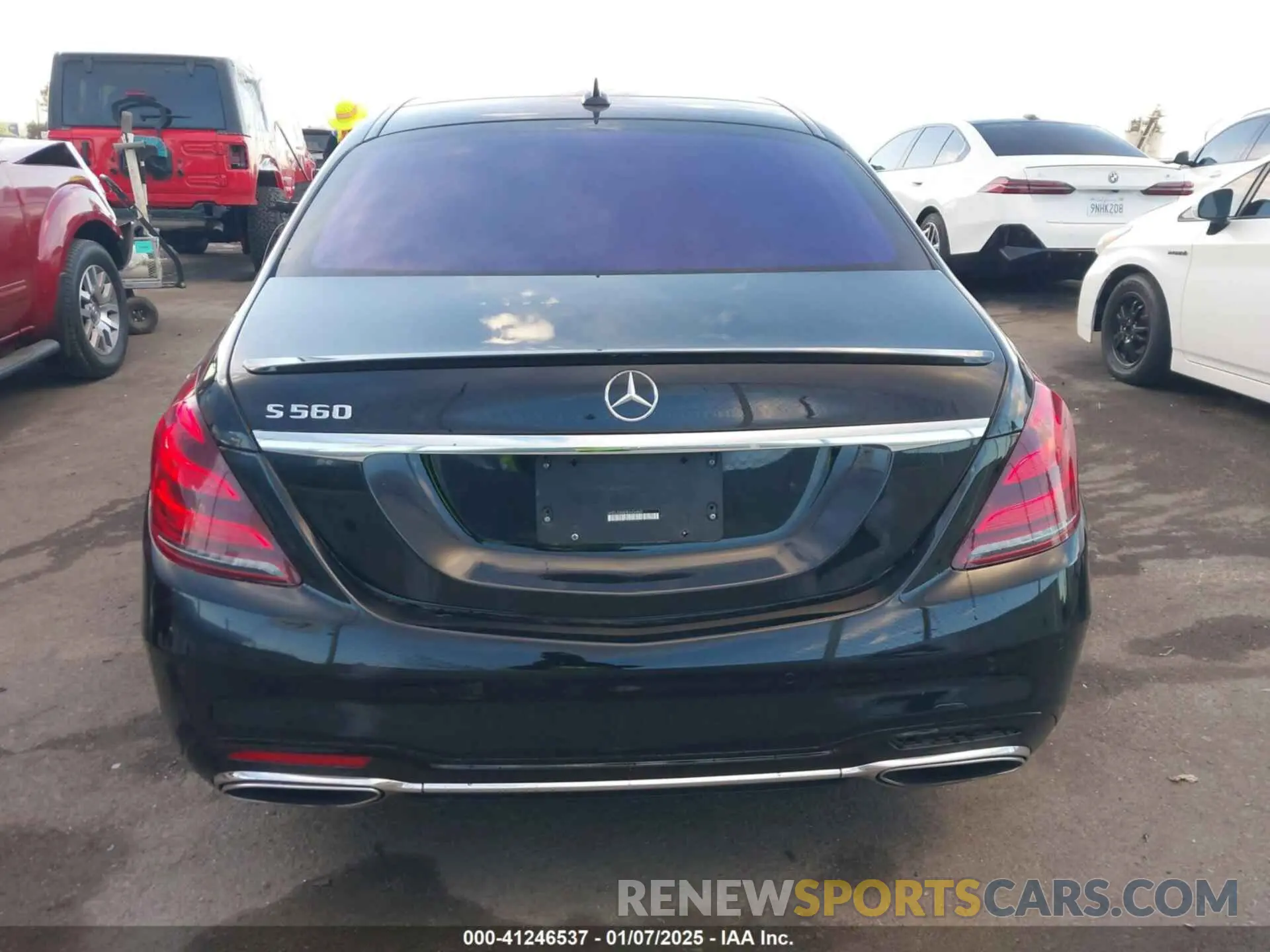 16 fotografías del automóvil dañado WDDUG8DBXKA436865 MERCEDES-BENZ S 560 2019