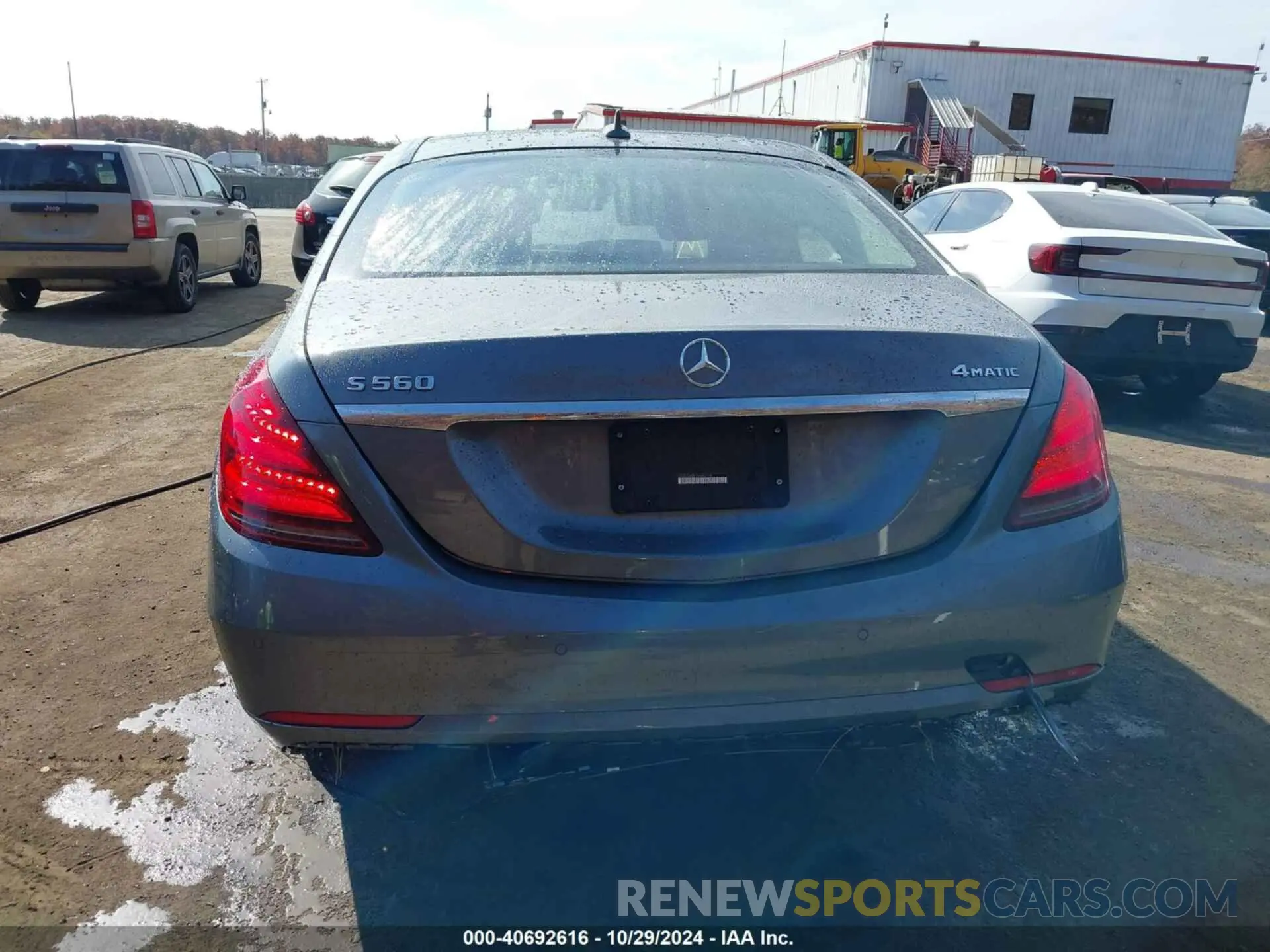 17 fotografías del automóvil dañado WDDUG8GB1KA444168 MERCEDES-BENZ S 560 2019