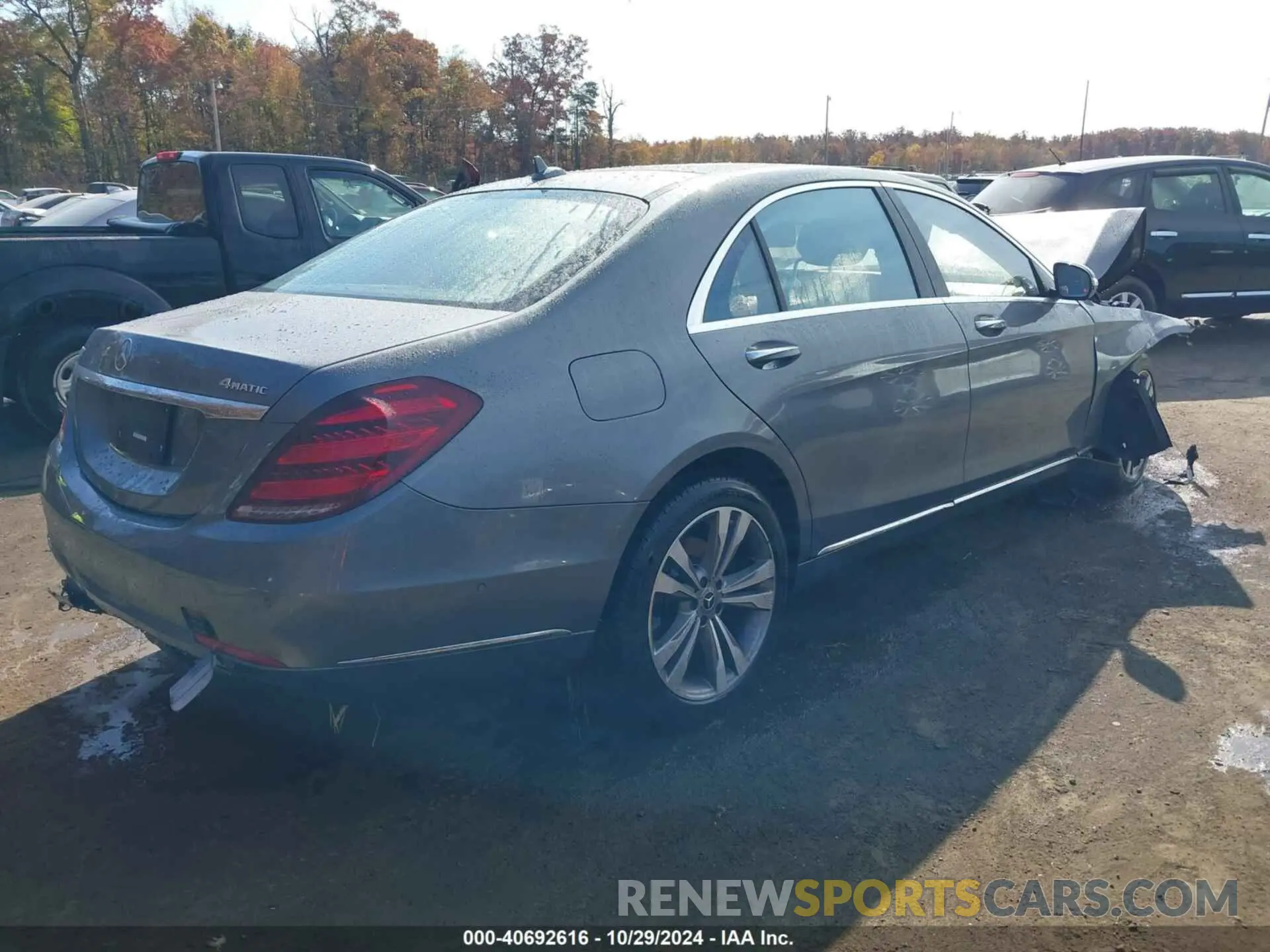 4 fotografías del automóvil dañado WDDUG8GB1KA444168 MERCEDES-BENZ S 560 2019