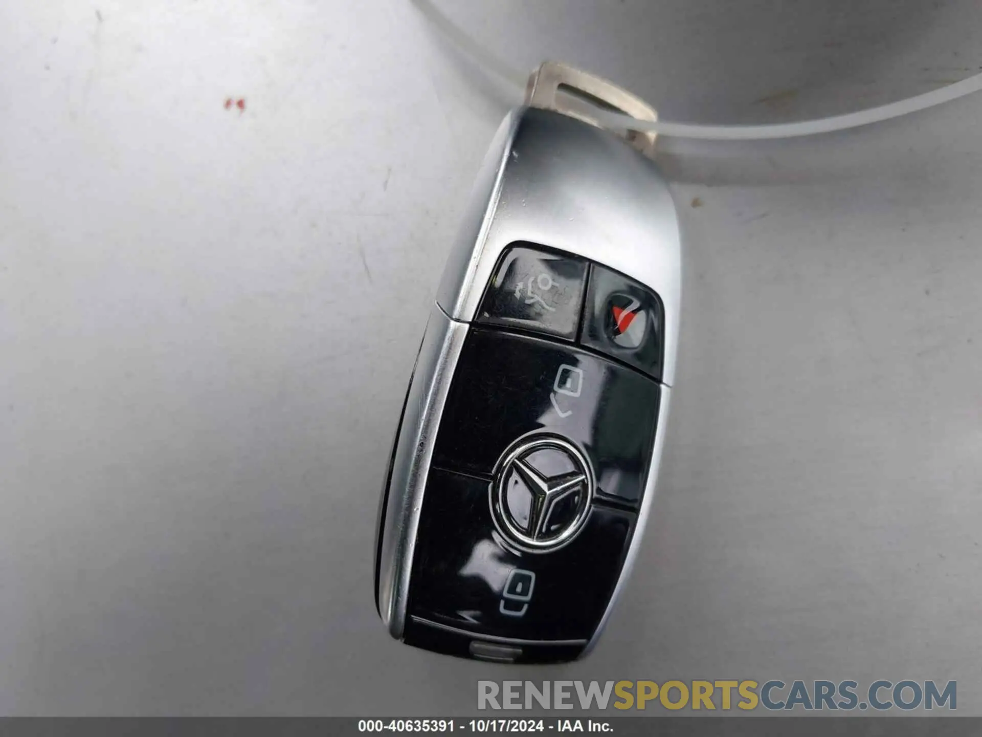 11 fotografías del automóvil dañado WDDUG8GB2KA473517 MERCEDES-BENZ S 560 2019