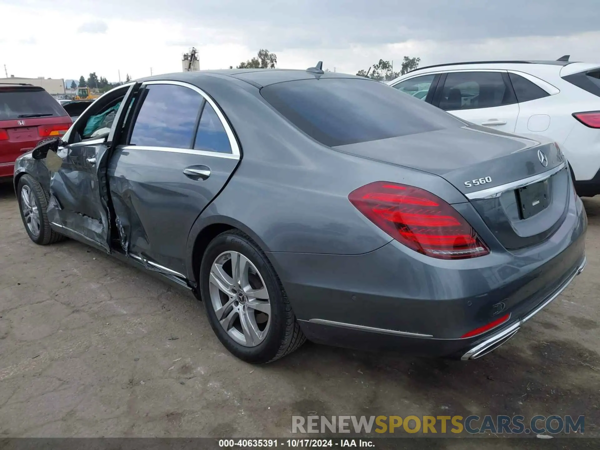 3 fotografías del automóvil dañado WDDUG8GB2KA473517 MERCEDES-BENZ S 560 2019