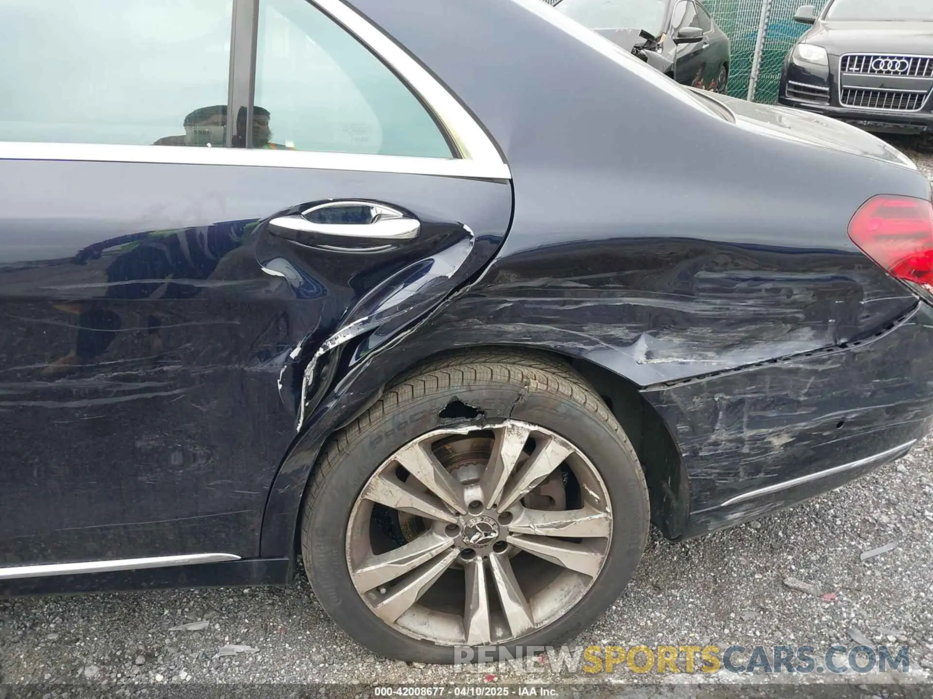 6 fotografías del automóvil dañado WDDUG8GB3LA517882 MERCEDES-BENZ S 560 2020