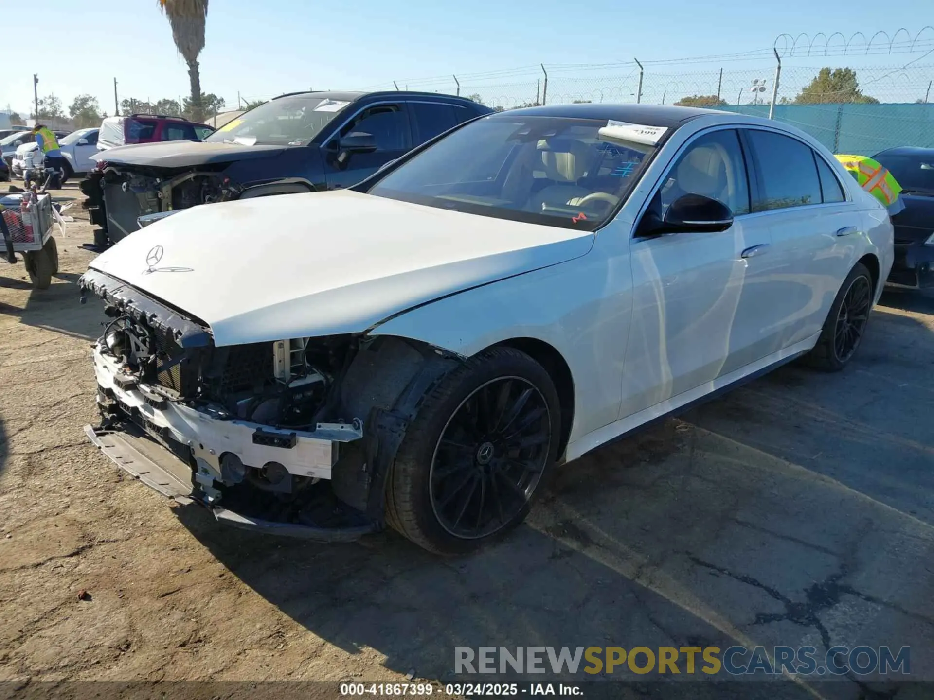 2 fotografías del automóvil dañado W1K6G7GB7NA155903 MERCEDES-BENZ S 580 2022