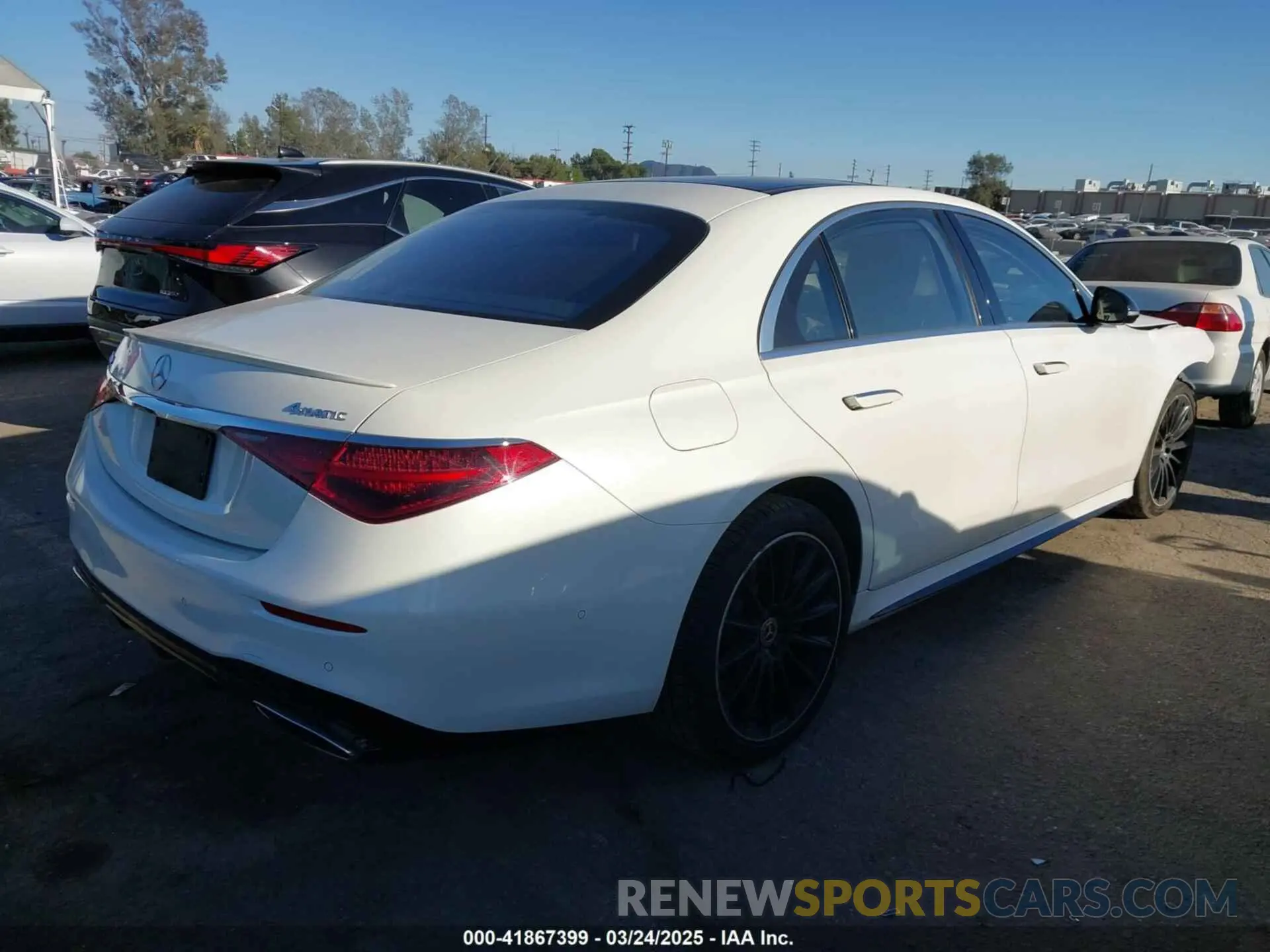 4 fotografías del automóvil dañado W1K6G7GB7NA155903 MERCEDES-BENZ S 580 2022