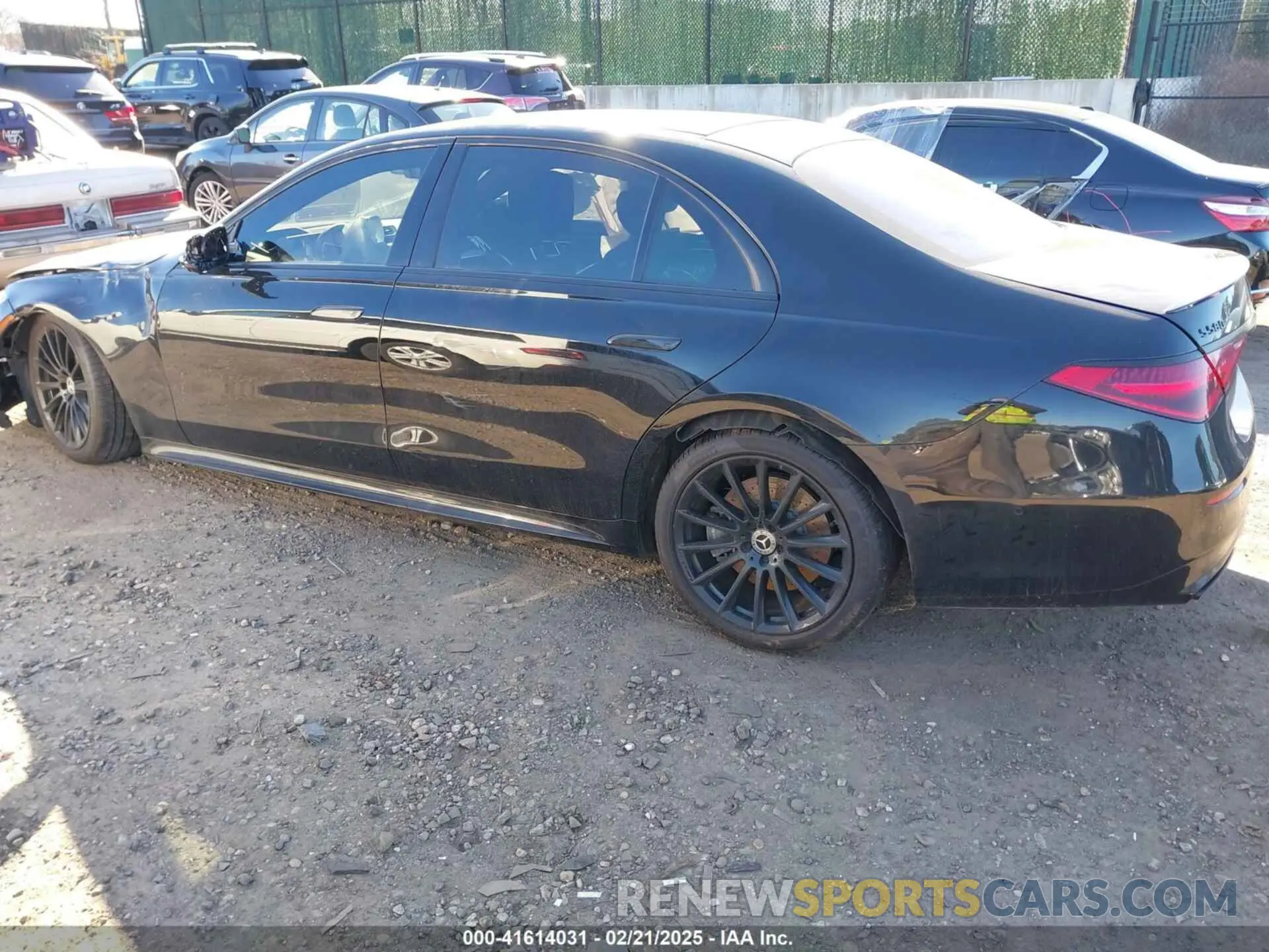 3 fotografías del automóvil dañado W1K6G7GB2PA236309 MERCEDES-BENZ S 580 2023