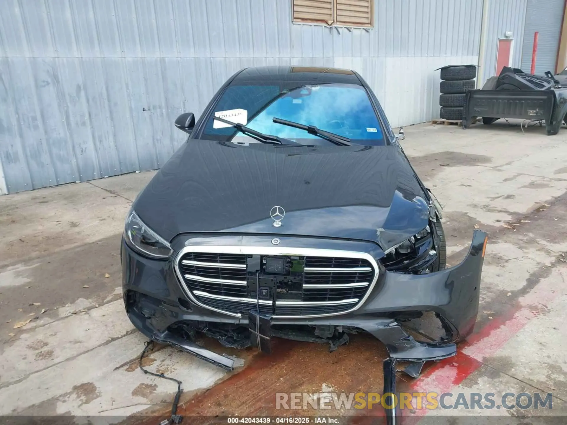12 fotografías del automóvil dañado W1K6G7GB6PA198518 MERCEDES-BENZ S 580 2023