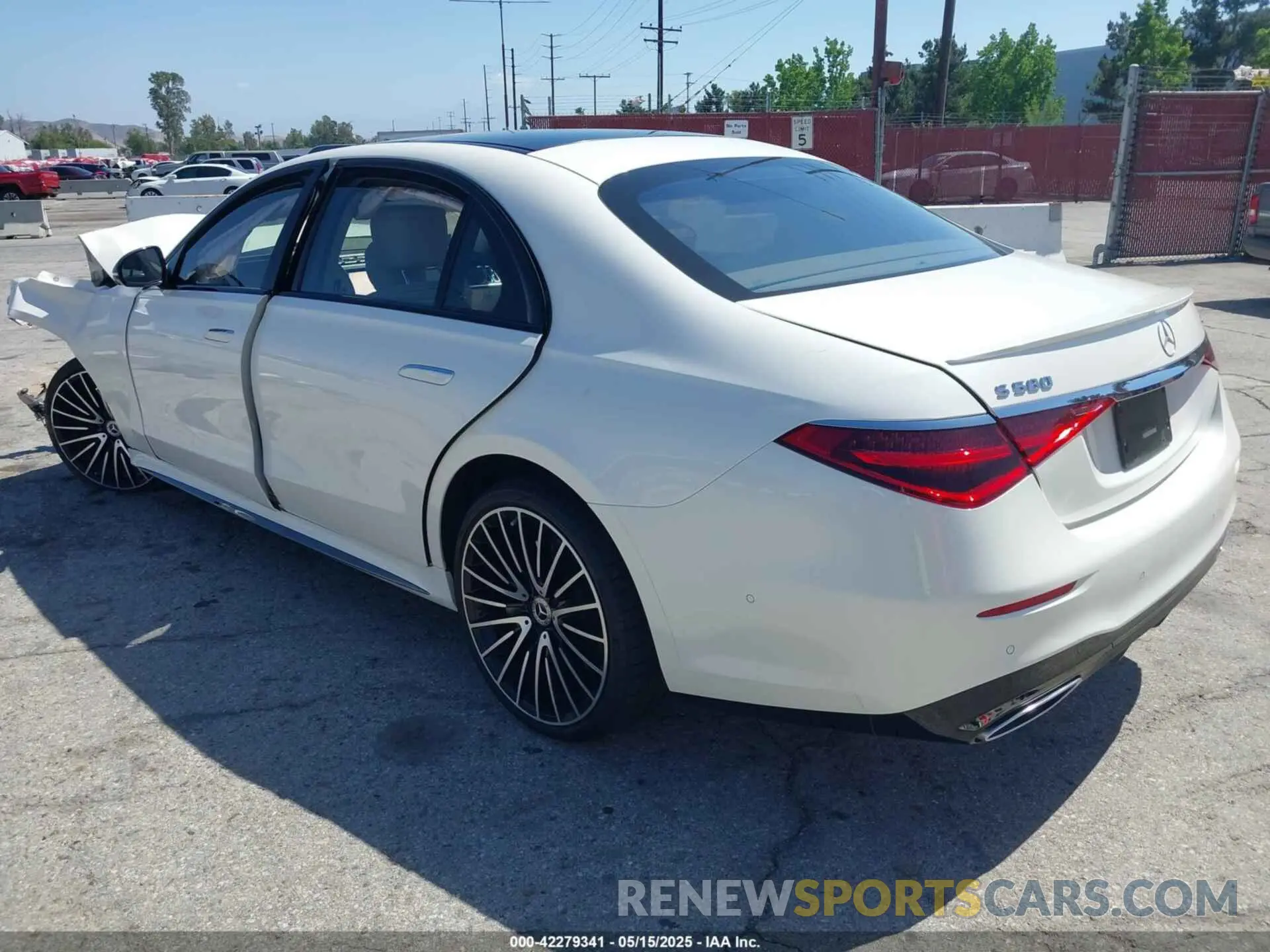3 fotografías del automóvil dañado W1K6G7GB6PA235373 MERCEDES-BENZ S 580 2023