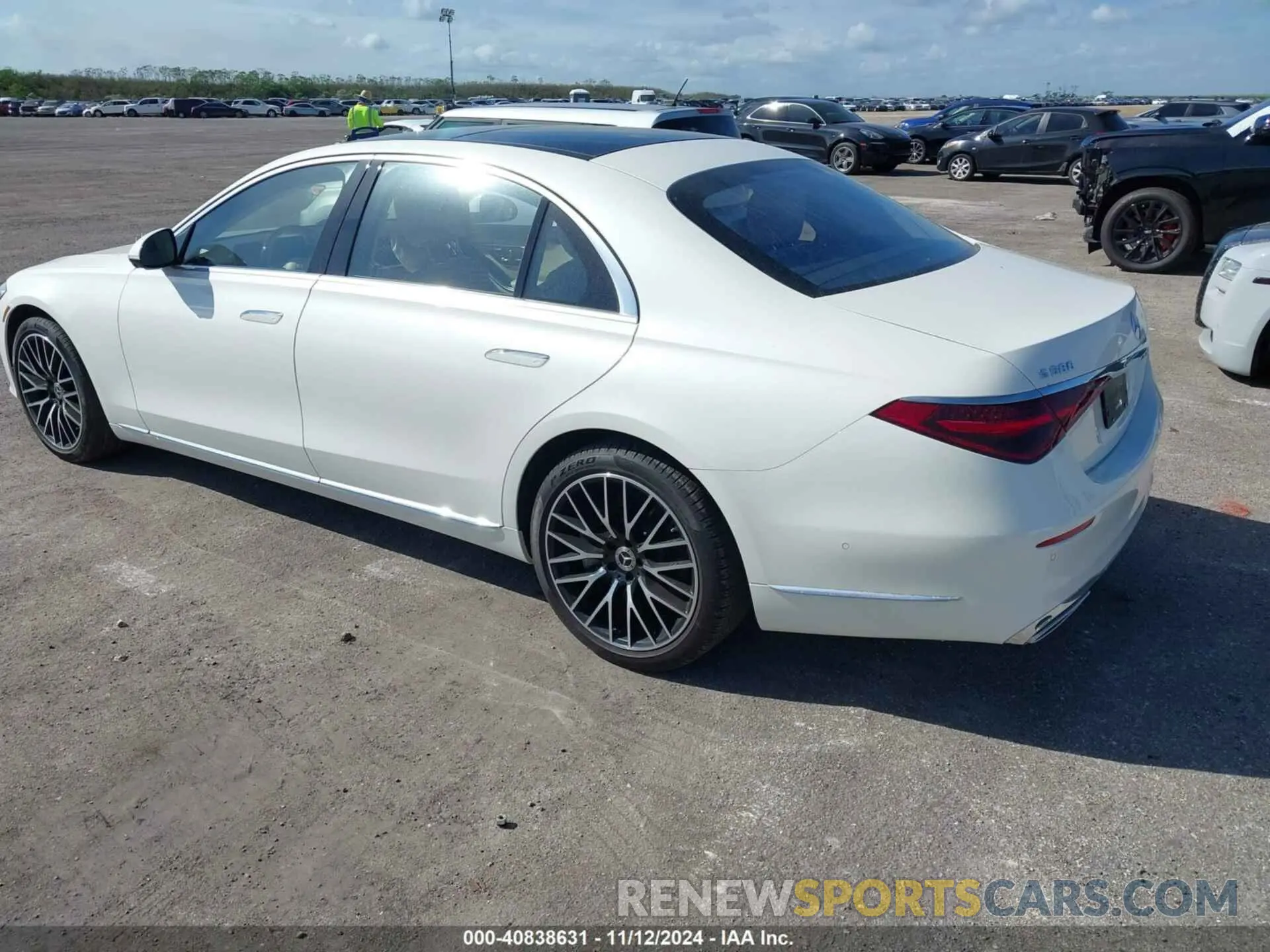 3 fotografías del automóvil dañado W1K6G7GB7PA223863 MERCEDES-BENZ S 580 2023
