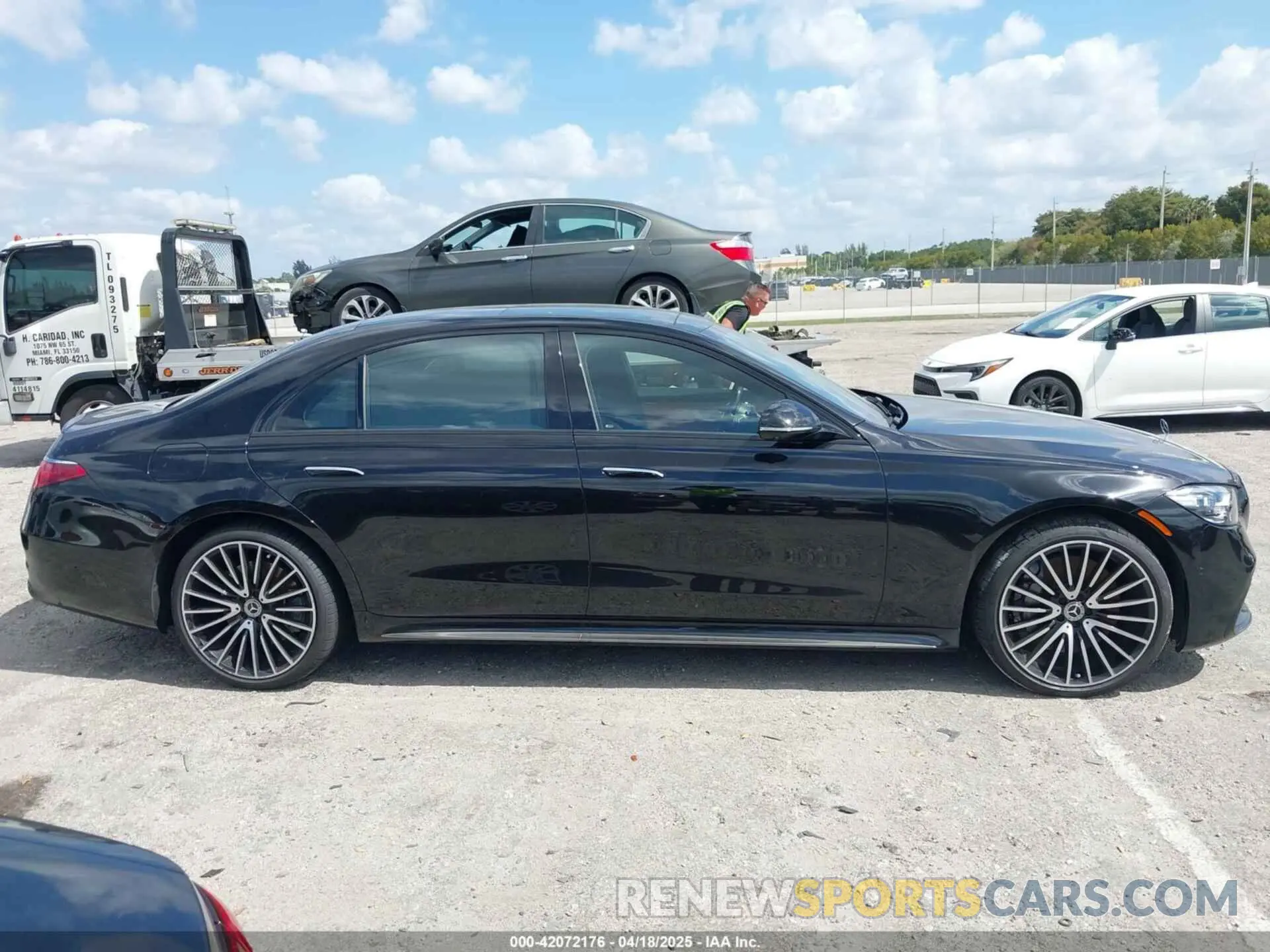 14 fotografías del automóvil dañado W1K6G7GB4RA304144 MERCEDES-BENZ S 580 2024