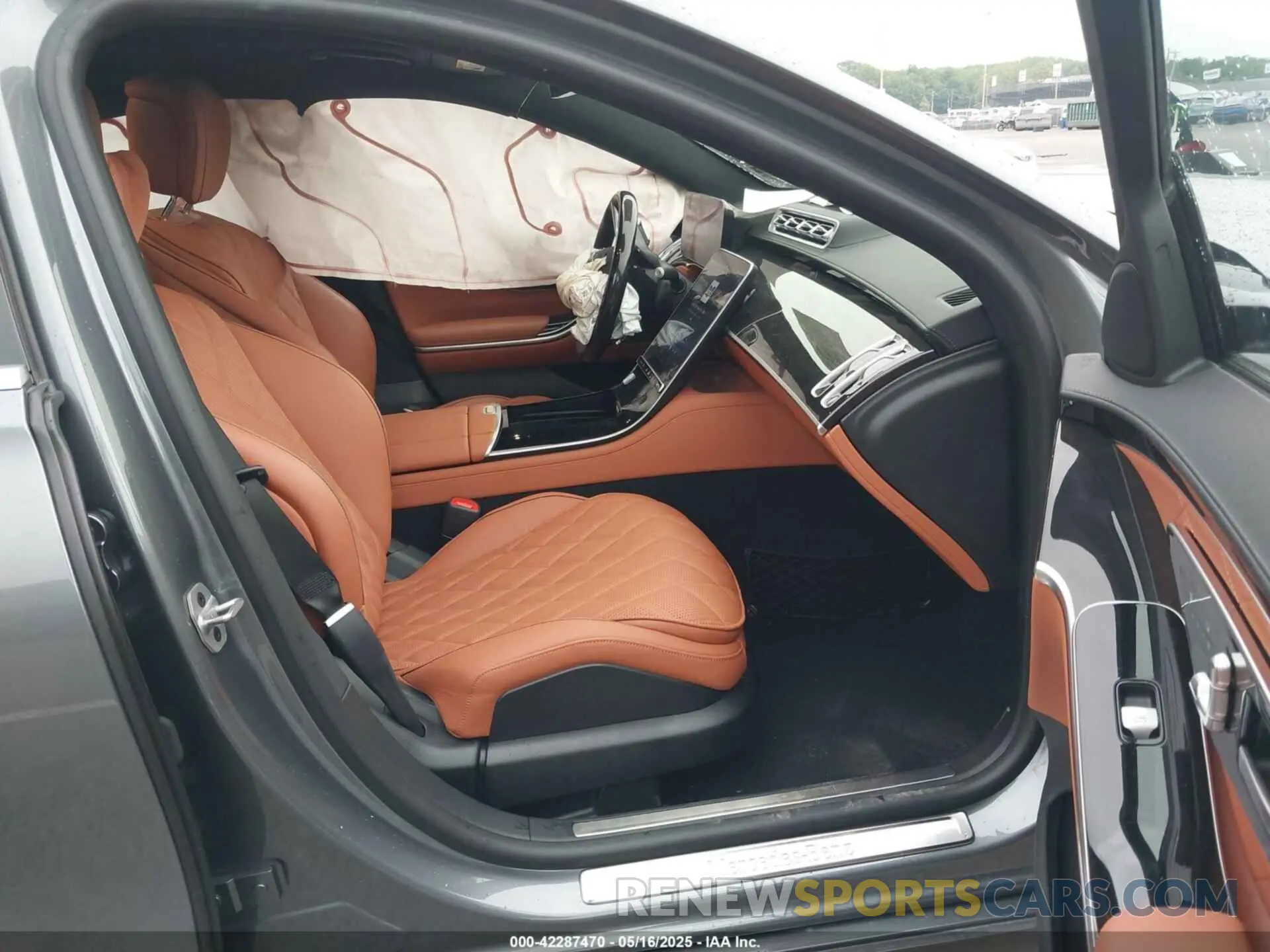 5 fotografías del automóvil dañado W1K6G7GBXRA269738 MERCEDES-BENZ S 580 2024