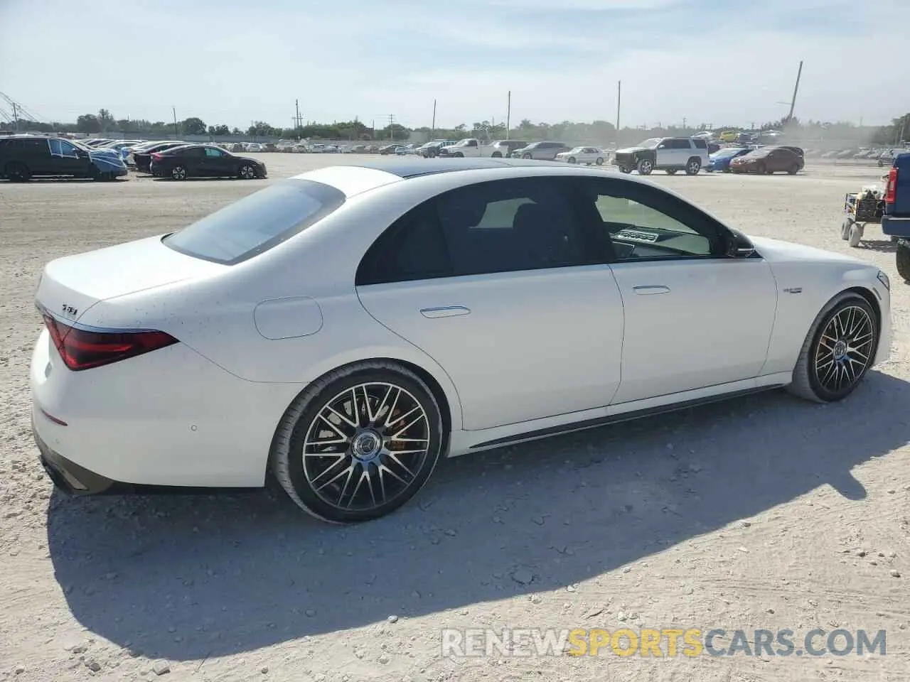 3 fotografías del automóvil dañado W1K6G8CB0RA269470 MERCEDES-BENZ S 63 E PER 2024