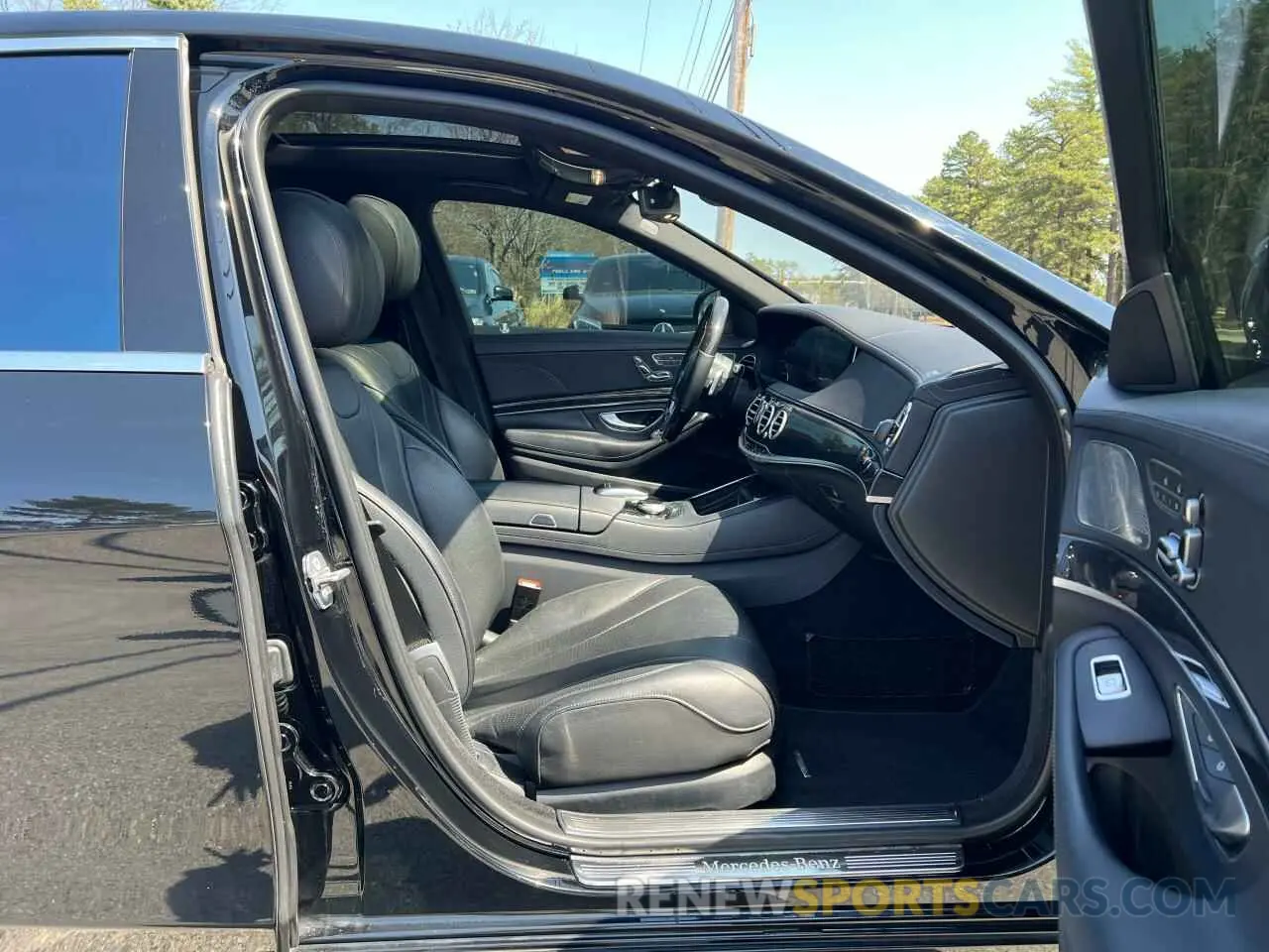 5 fotografías del automóvil dañado WDDUG6EB0KA482742 MERCEDES-BENZ S-CLASS 2019