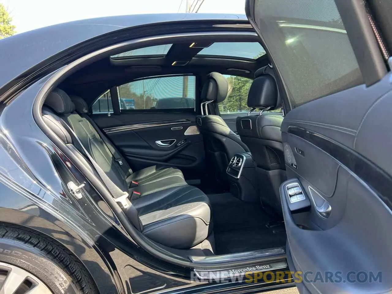 6 fotografías del automóvil dañado WDDUG6EB0KA482742 MERCEDES-BENZ S-CLASS 2019