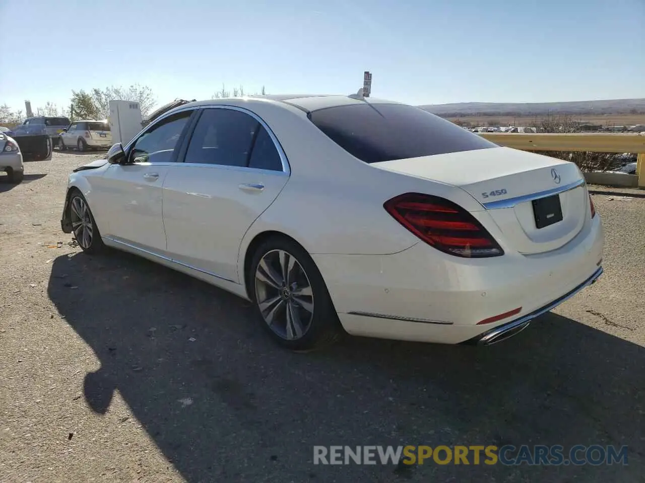 2 fotografías del automóvil dañado WDDUG6GB4KA493224 MERCEDES-BENZ S-CLASS 2019